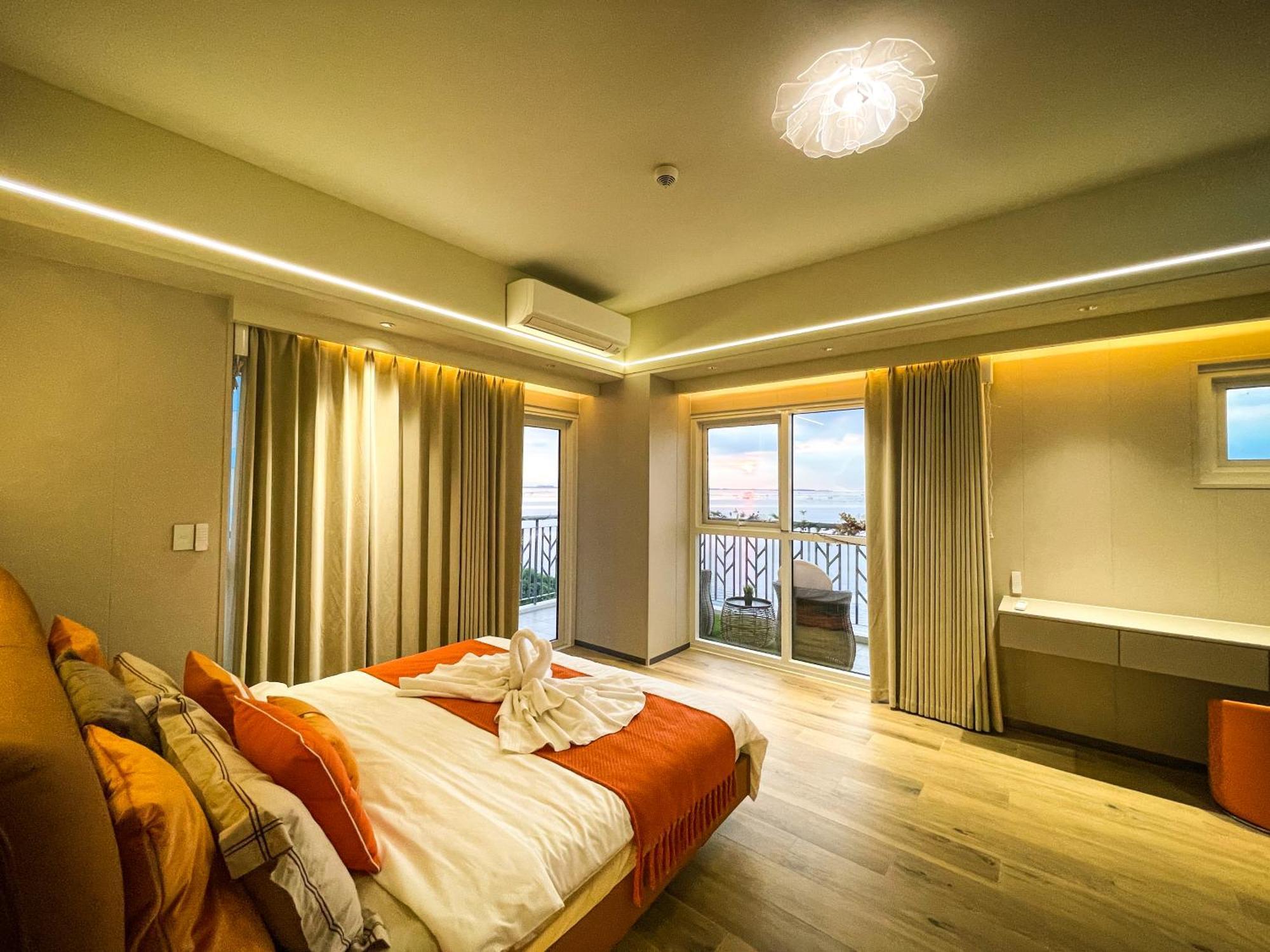 Modern Luxury 4br Bay Beside Okada