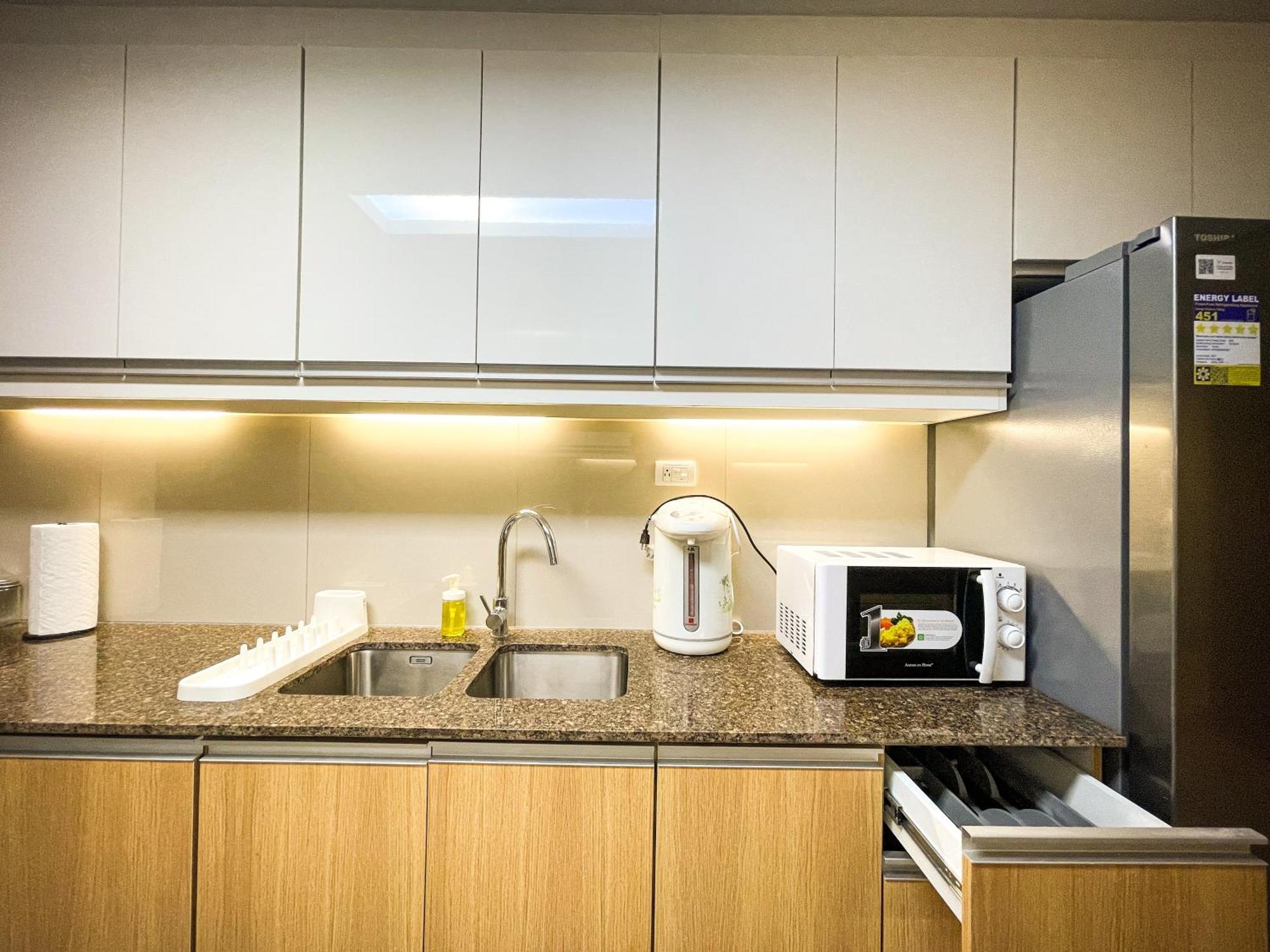 Modern Luxury 4br Bay Beside Okada Apartment