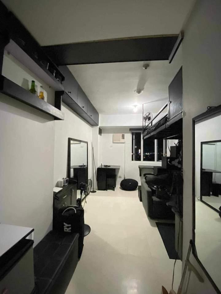 Khencob's Pad Qc * Quezon City