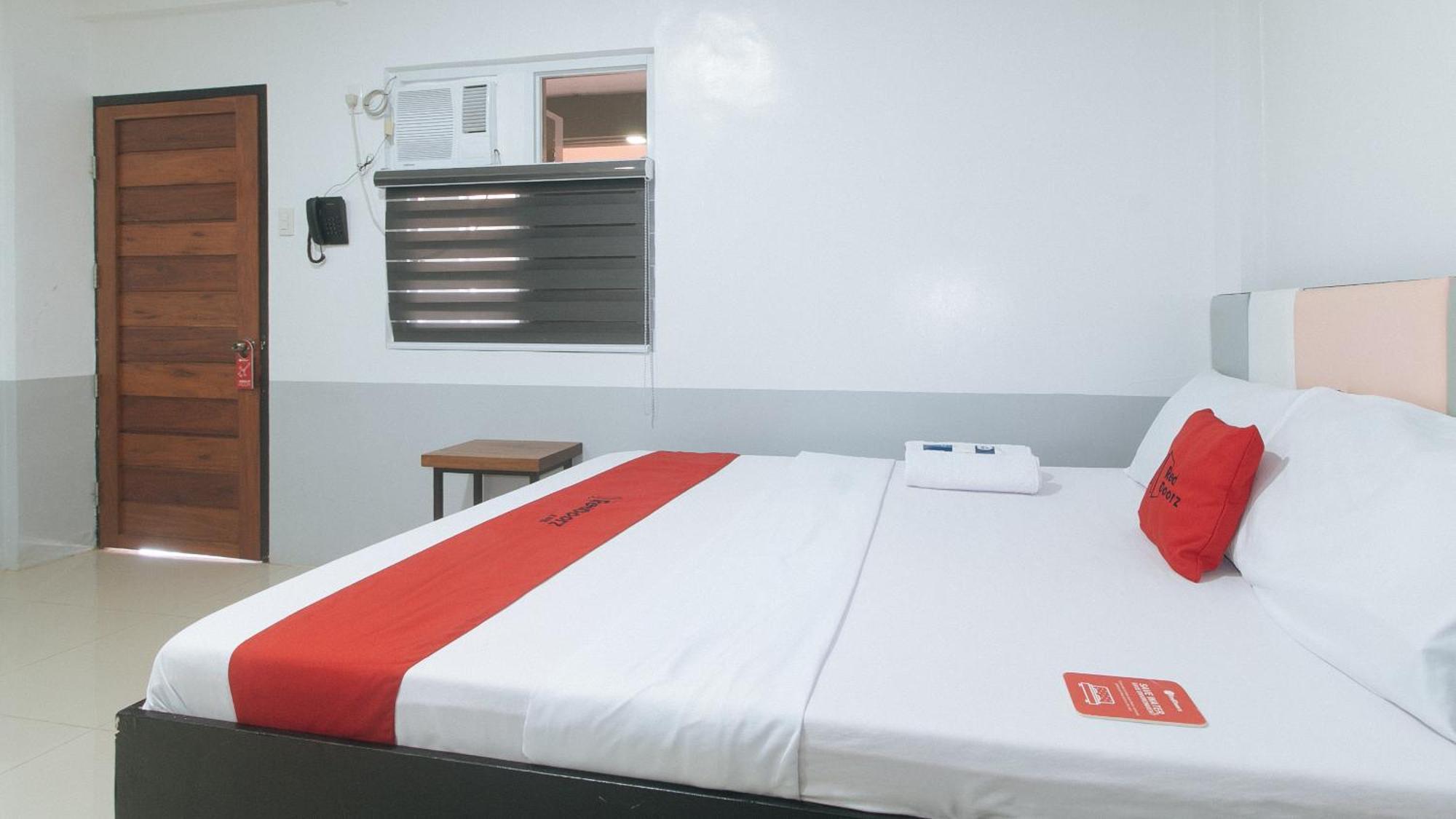 Aparthotel Reddoorz At Walk Apartelle Antipolo Manila