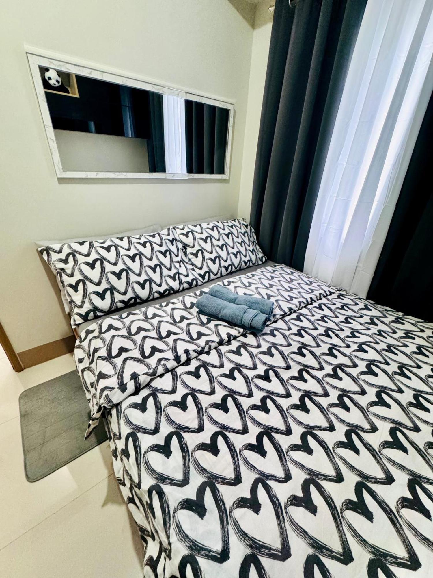 Hearth Of Ember At Shore 3 Apartment Manila