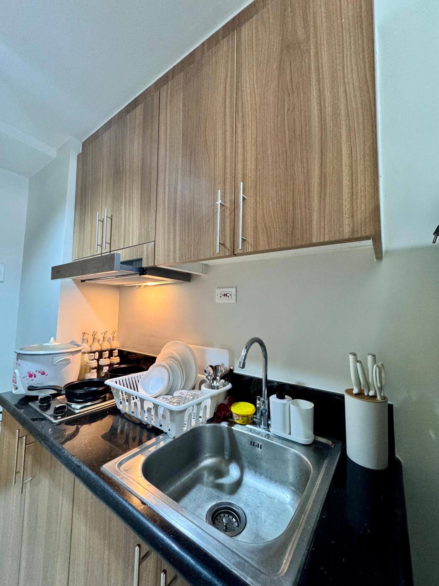 Hearth Of Ember At Shore 3 Apartment Manila