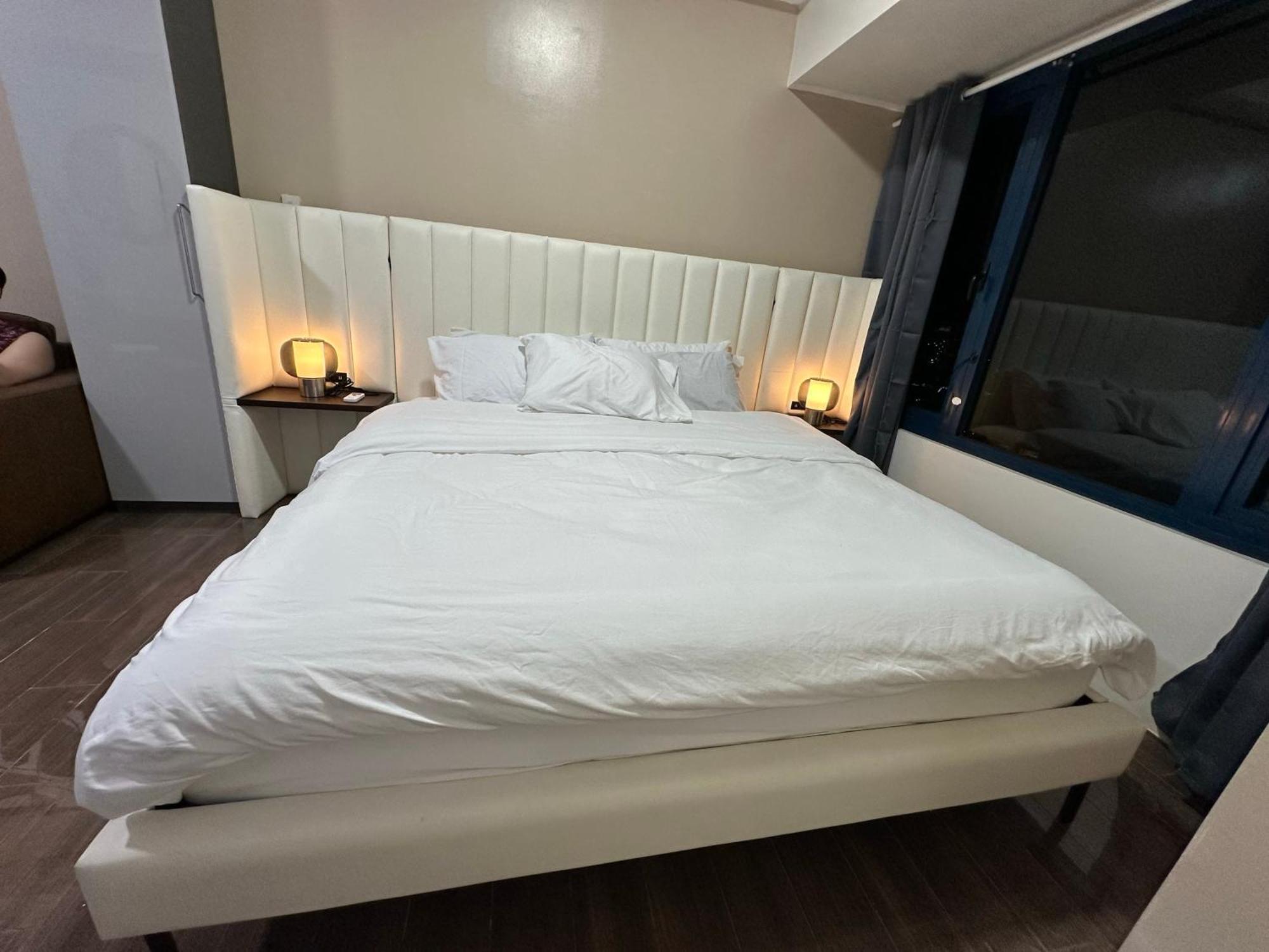 Apartment King-size Bed Makati *