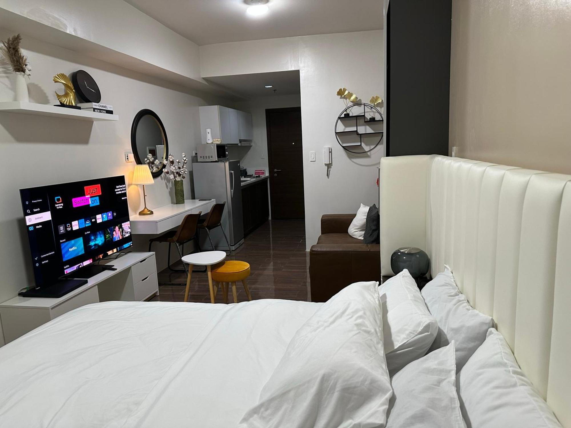 Apartment King-size Bed Makati *