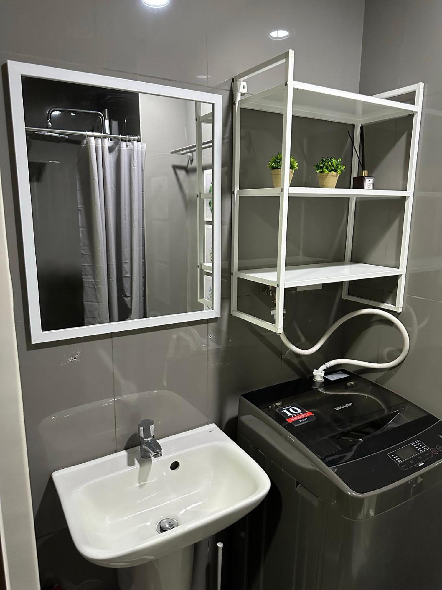 Affordable Ayala Makati 1br Apartment *