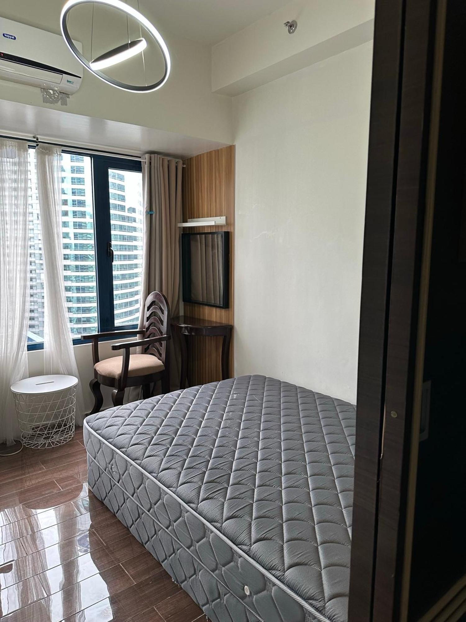 Apartment Affordable Ayala Makati 1br *