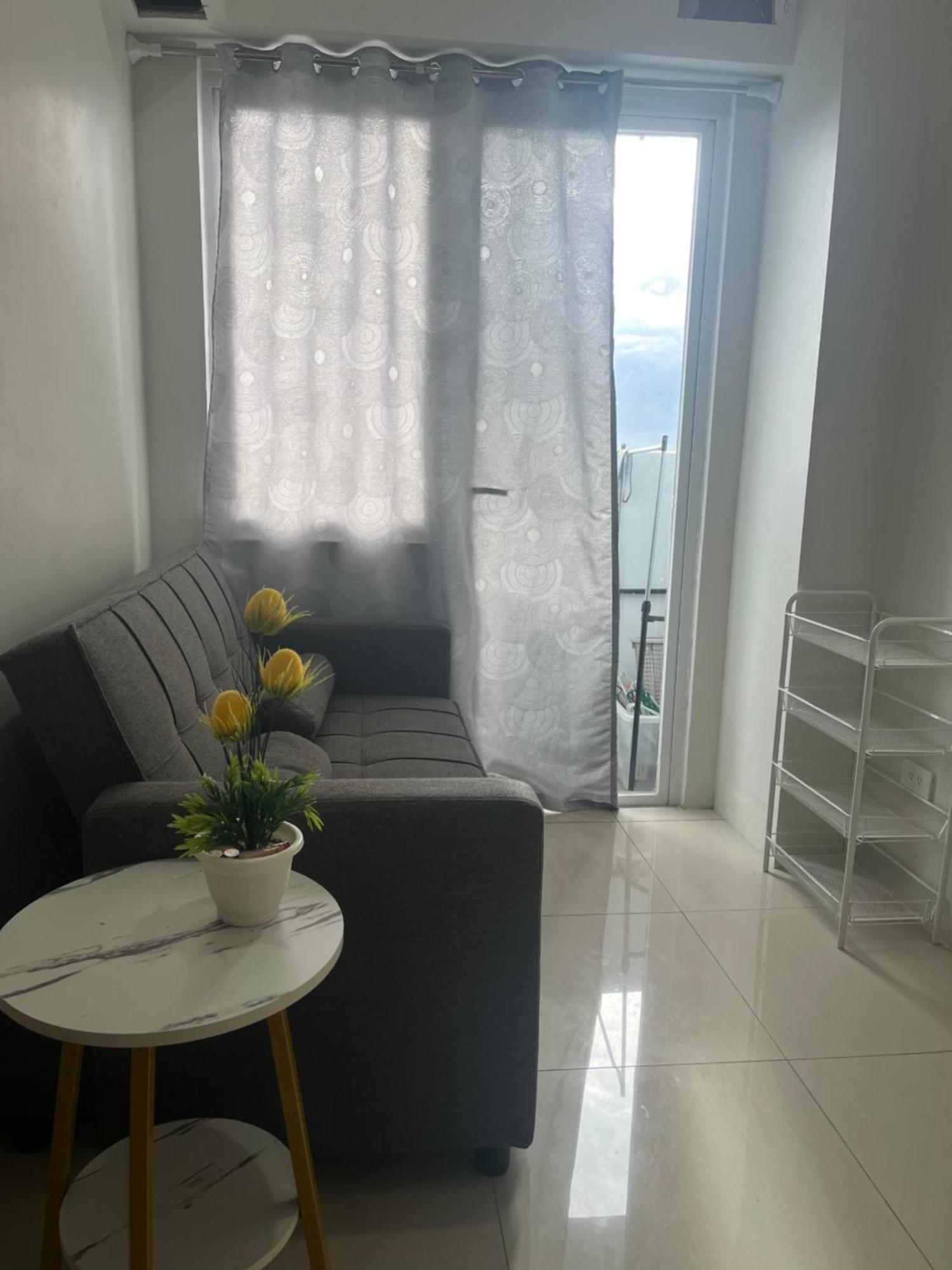 Entire Unit With Balcony At Smdc Field Residences, Behind Sucat Near Naia Apartment