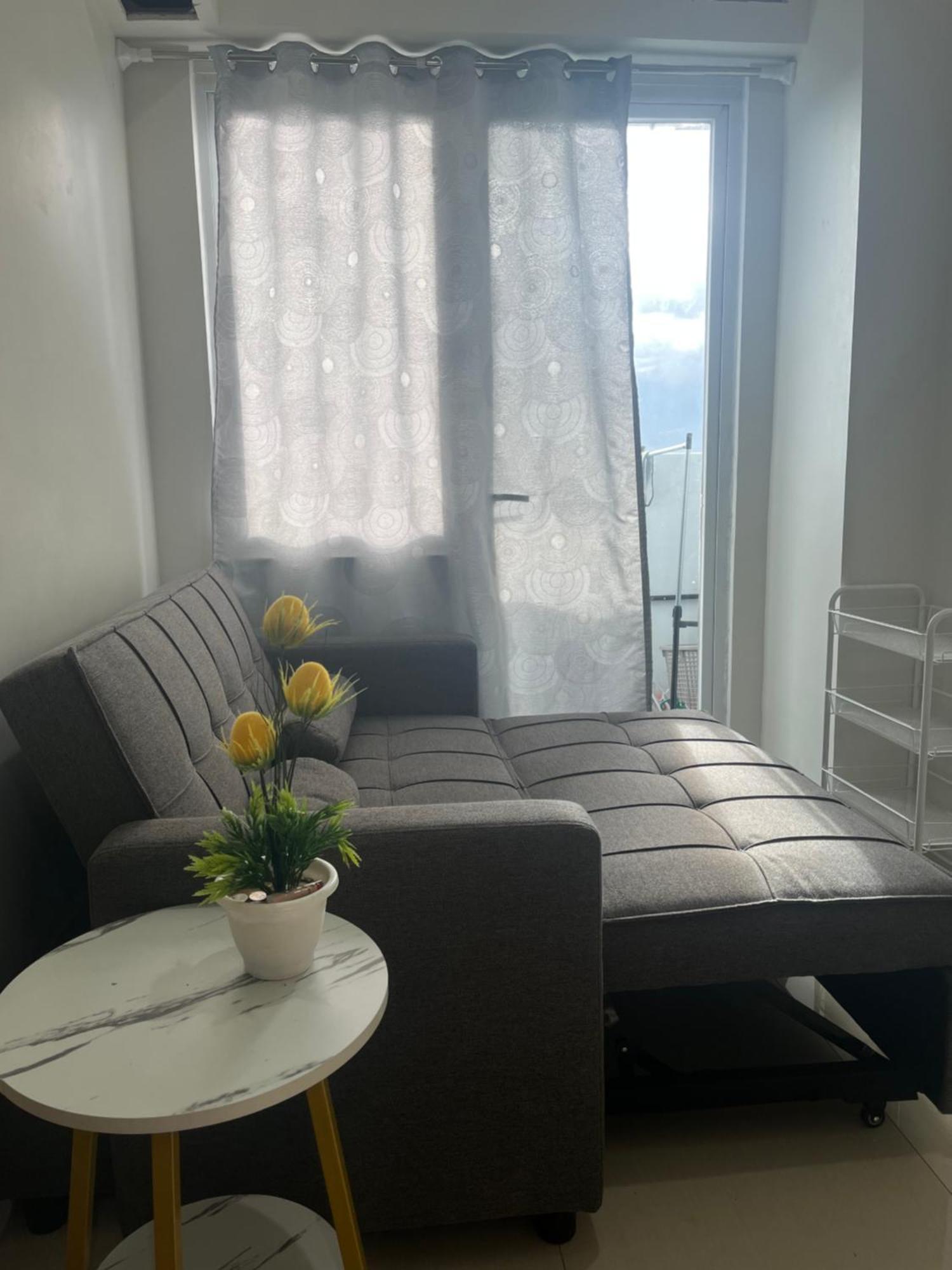 Apartment Entire Unit With Balcony At Smdc Field Residences, Behind Sucat Near Naia Manila