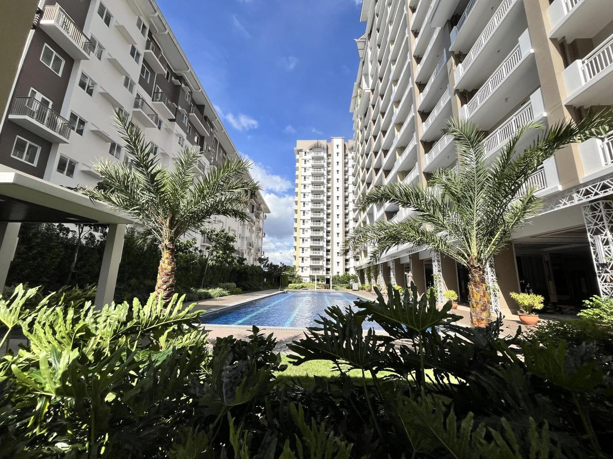 Sucat The Atherton Residential C1516- Two Bedroom With Pool & Balcony, Amenities View In Sucat Paranaque Facing Memorial Near Sm Bf Homes - Staycations By Sms *