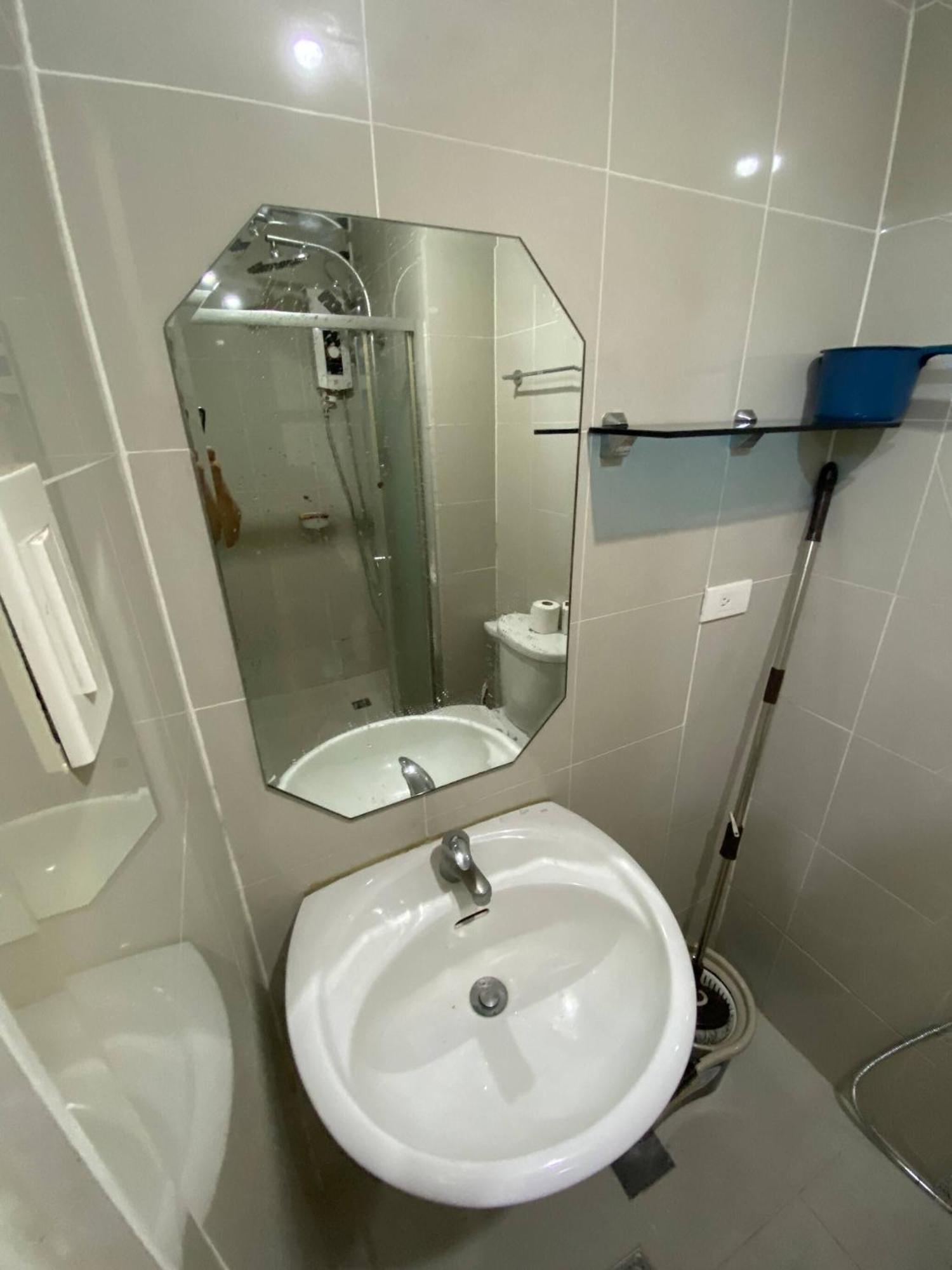 Grass Tower 3 20th With Balcony Holiday home Manila