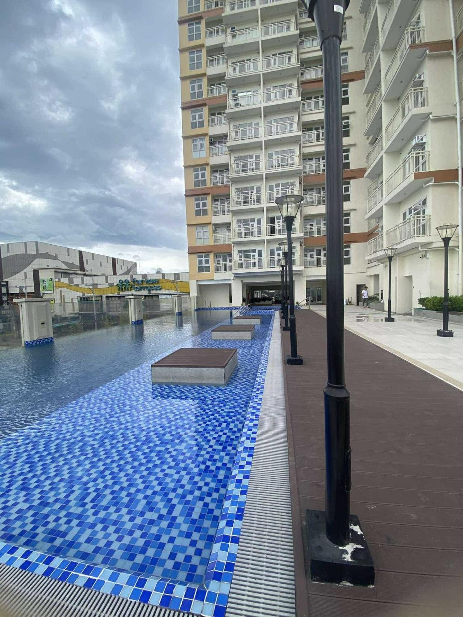Apartment Spacious At Fairview Quezon With Very Fast Wifi Infront Of Sm