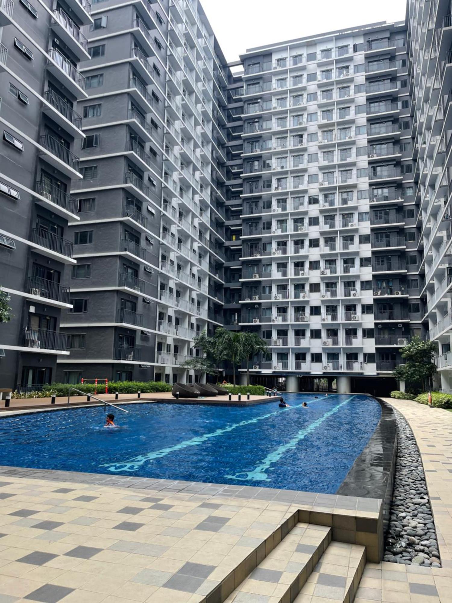 Staycation Near Moa Apartment