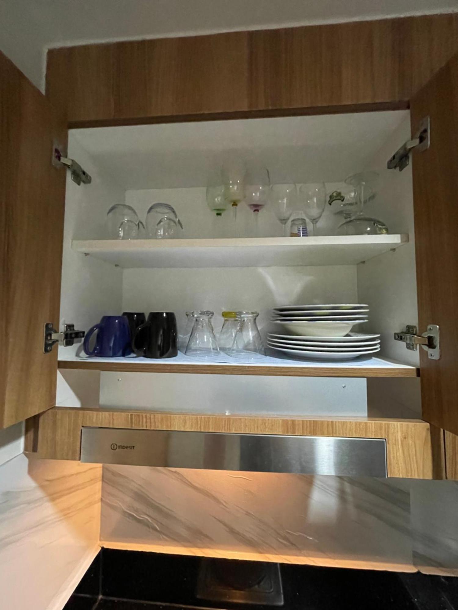 Staycation Near Moa Apartment Manila