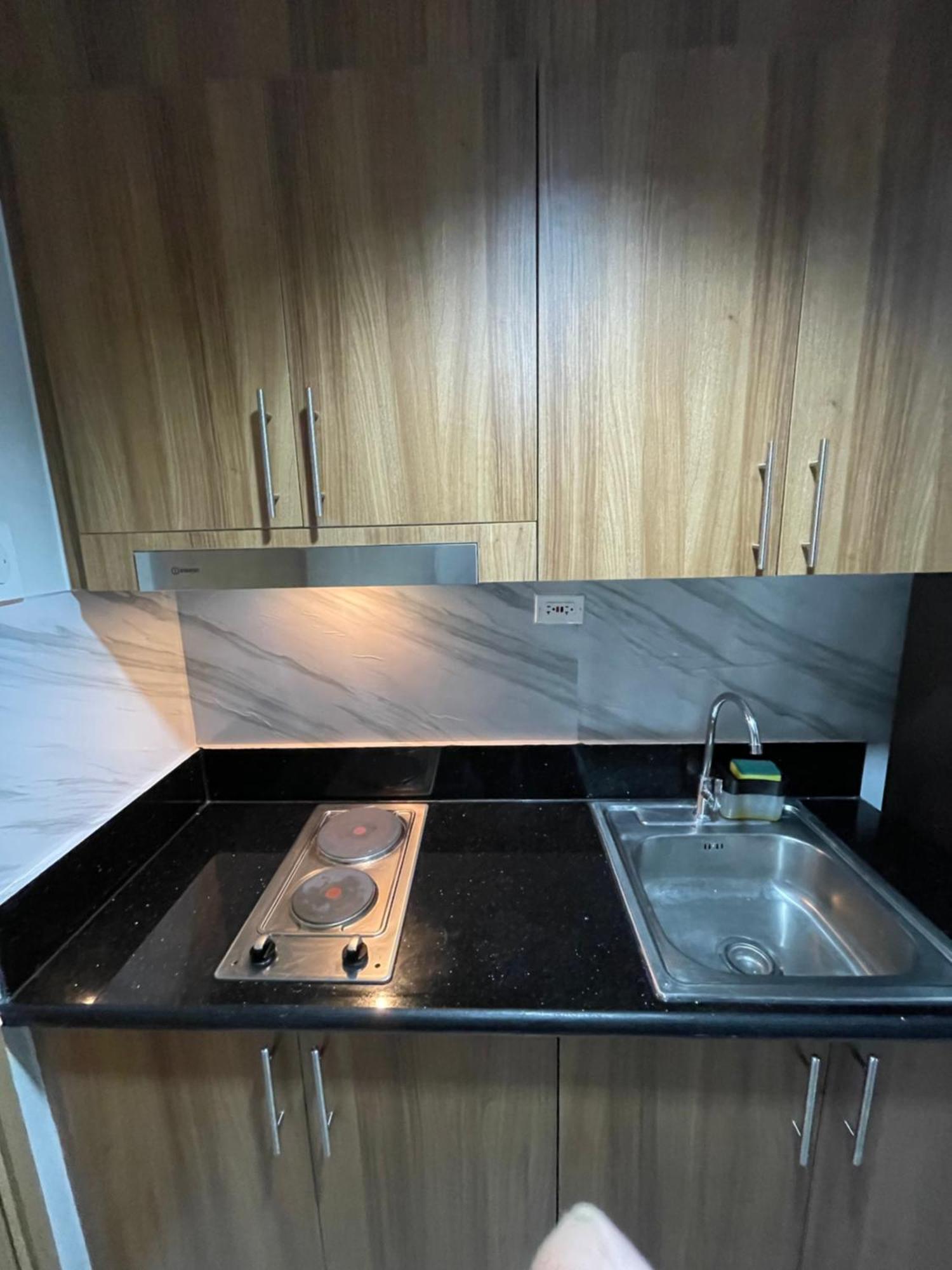 Apartment Staycation Near Moa *