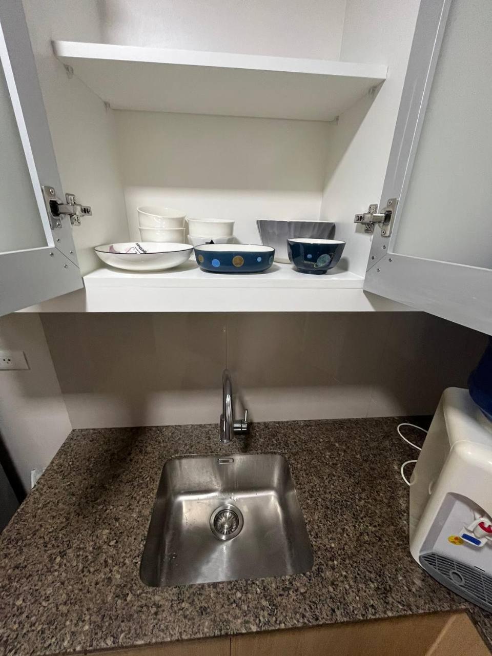 Apartment Gentry Manor With Wifi,gym,pool Near Okada,naia&moa 12b *