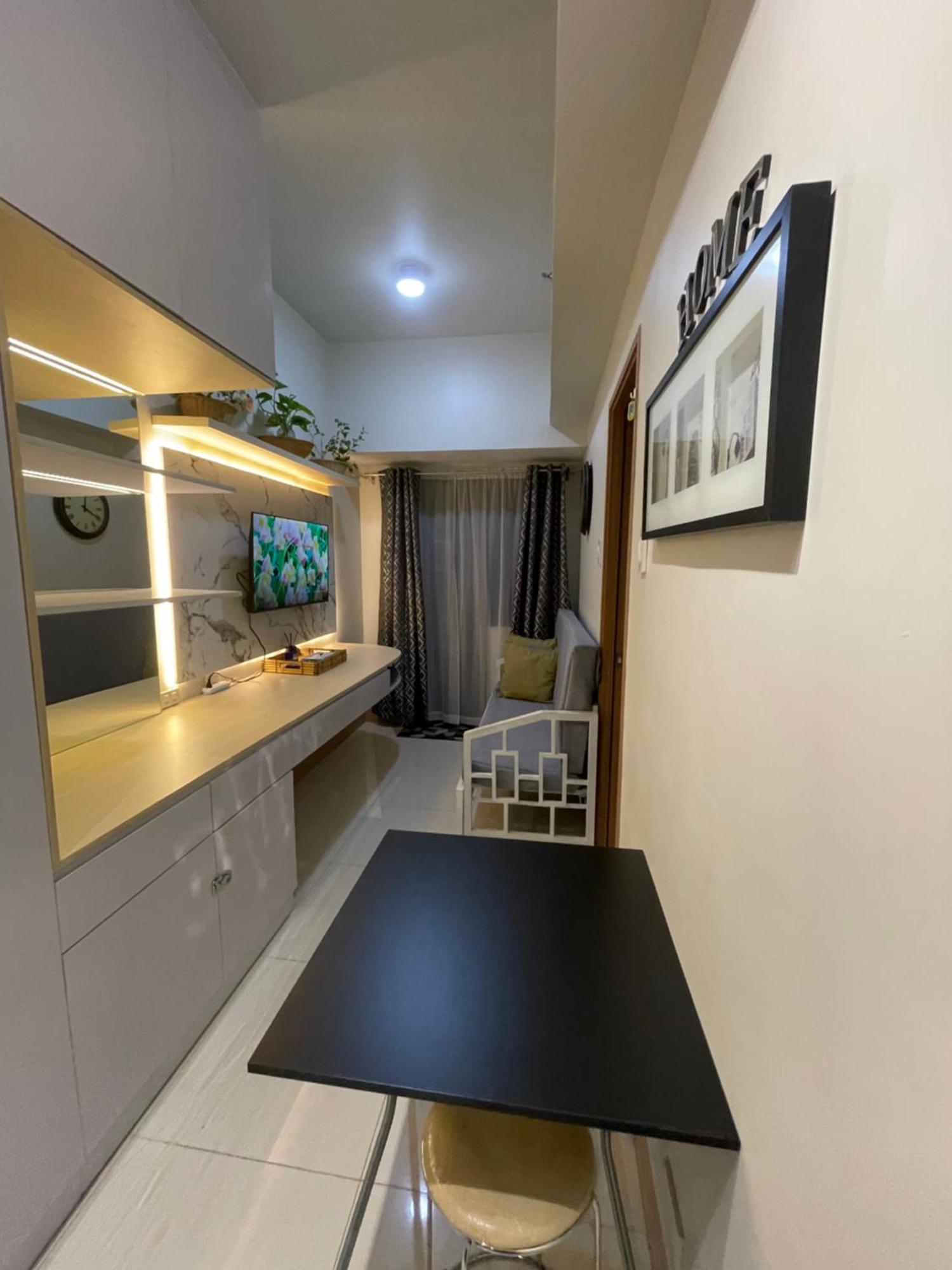 Staycation Near Moa Apartment Manila