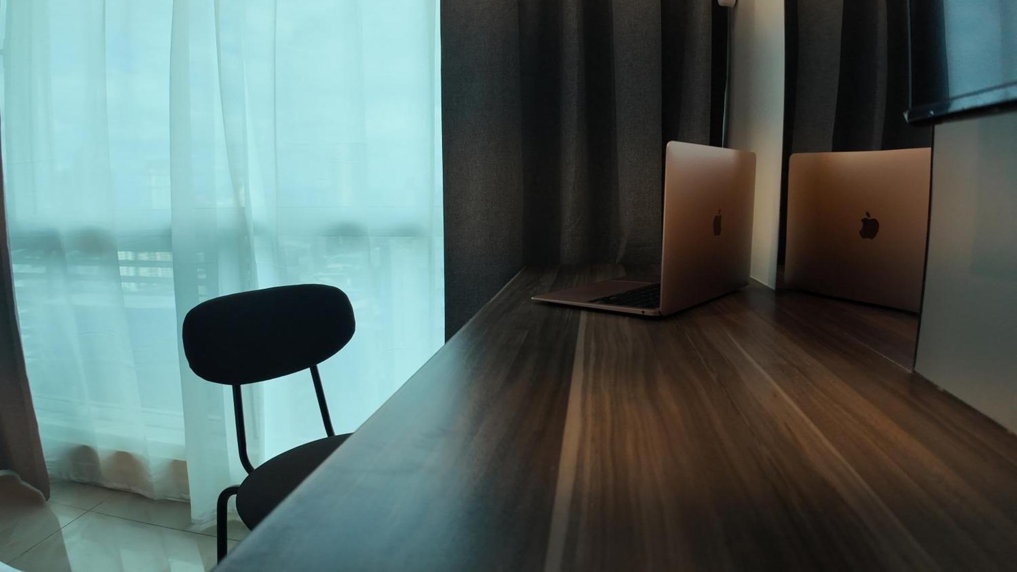 Sky Makati Modern Penthouse Near Greenbelt *