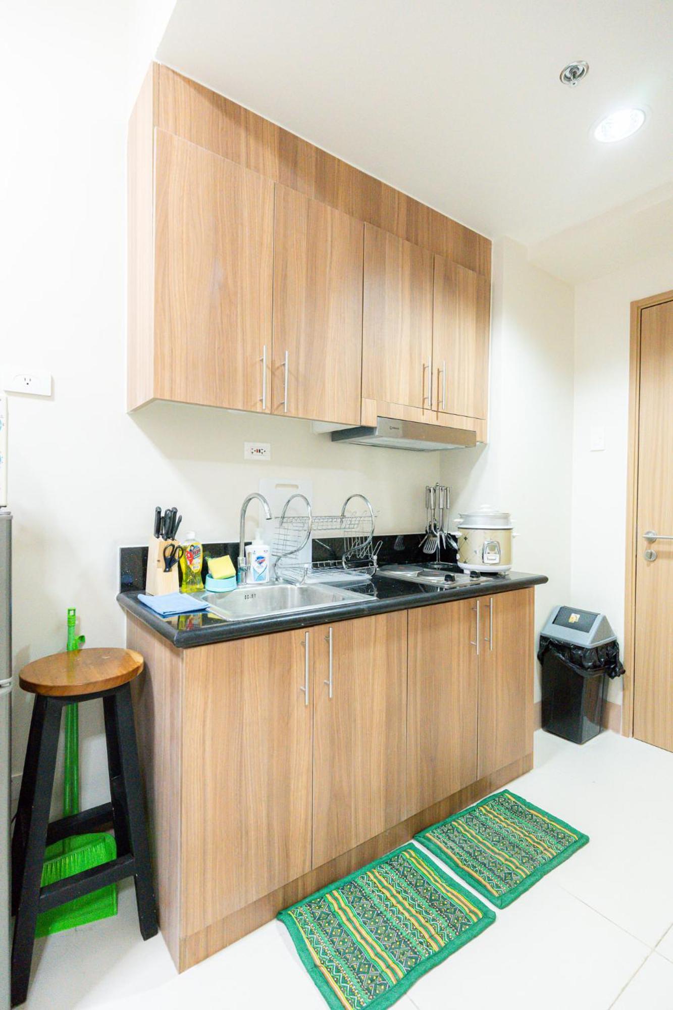 A2j Luxury 1br Beside Sm Mall Of Apartment *