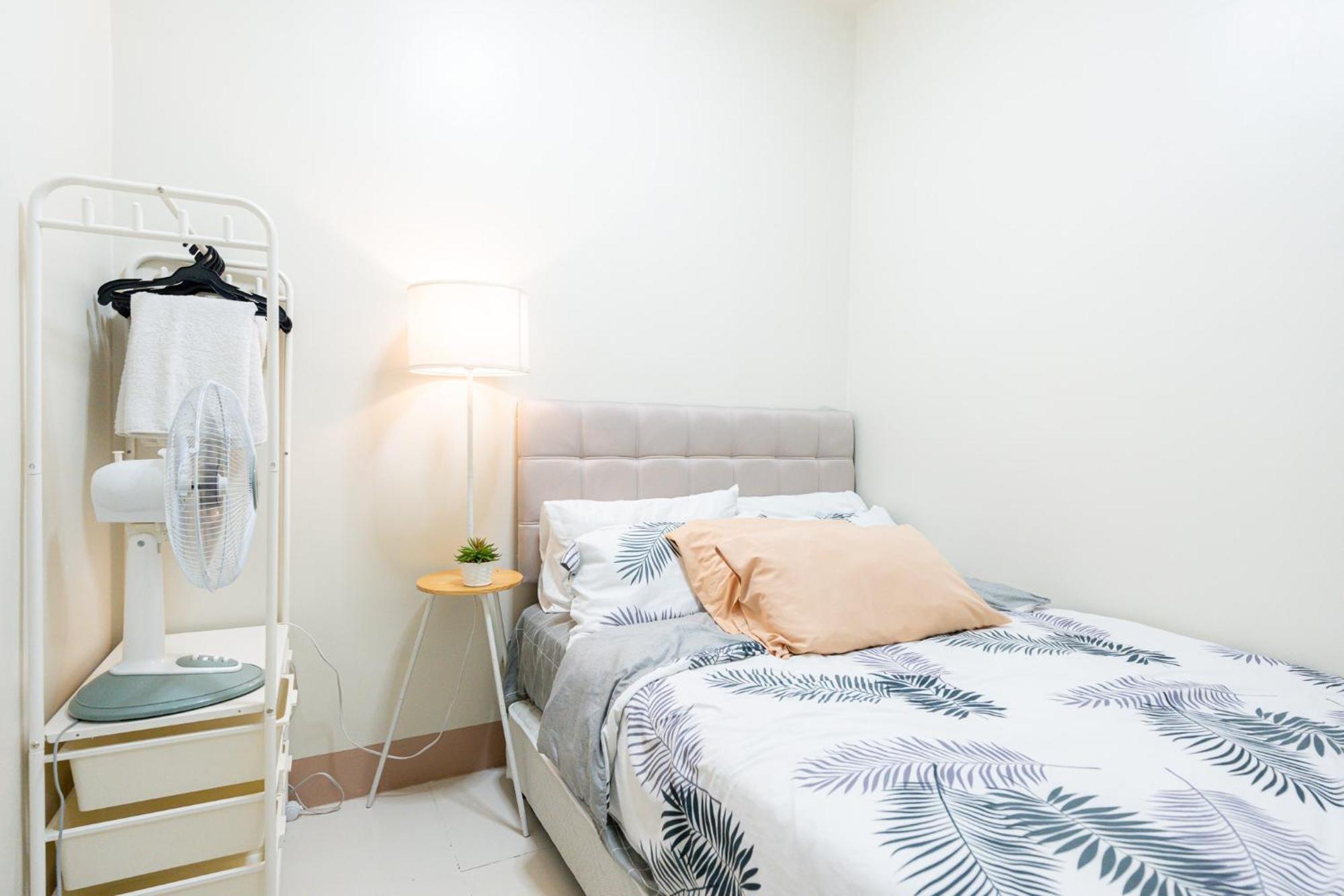 A2j Luxury 1br Beside Sm Mall Of
