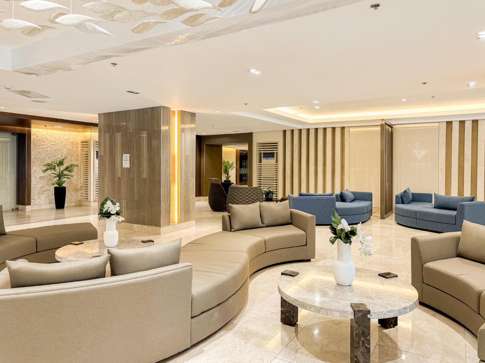 A2j Luxury 1br Beside Sm Mall Of Apartment *