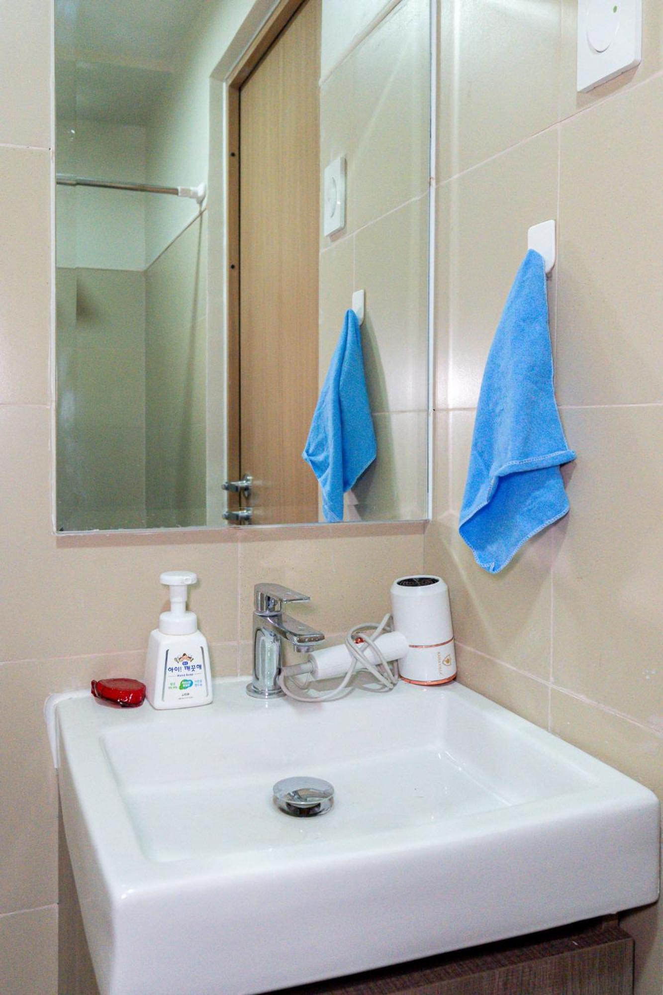 A2j Luxury 1br Beside Sm Mall Of Manila