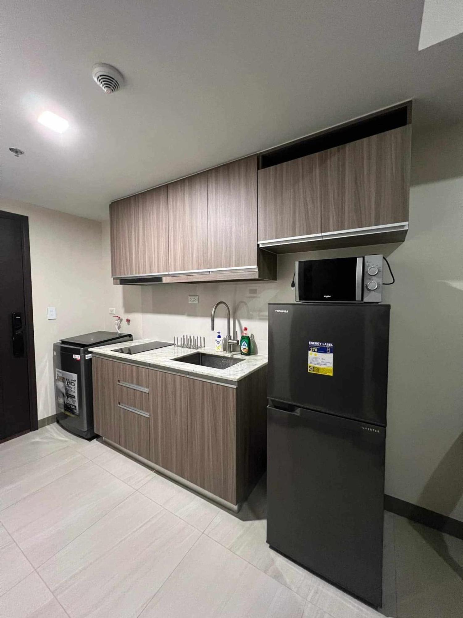 At Park Mckinley West Apartment