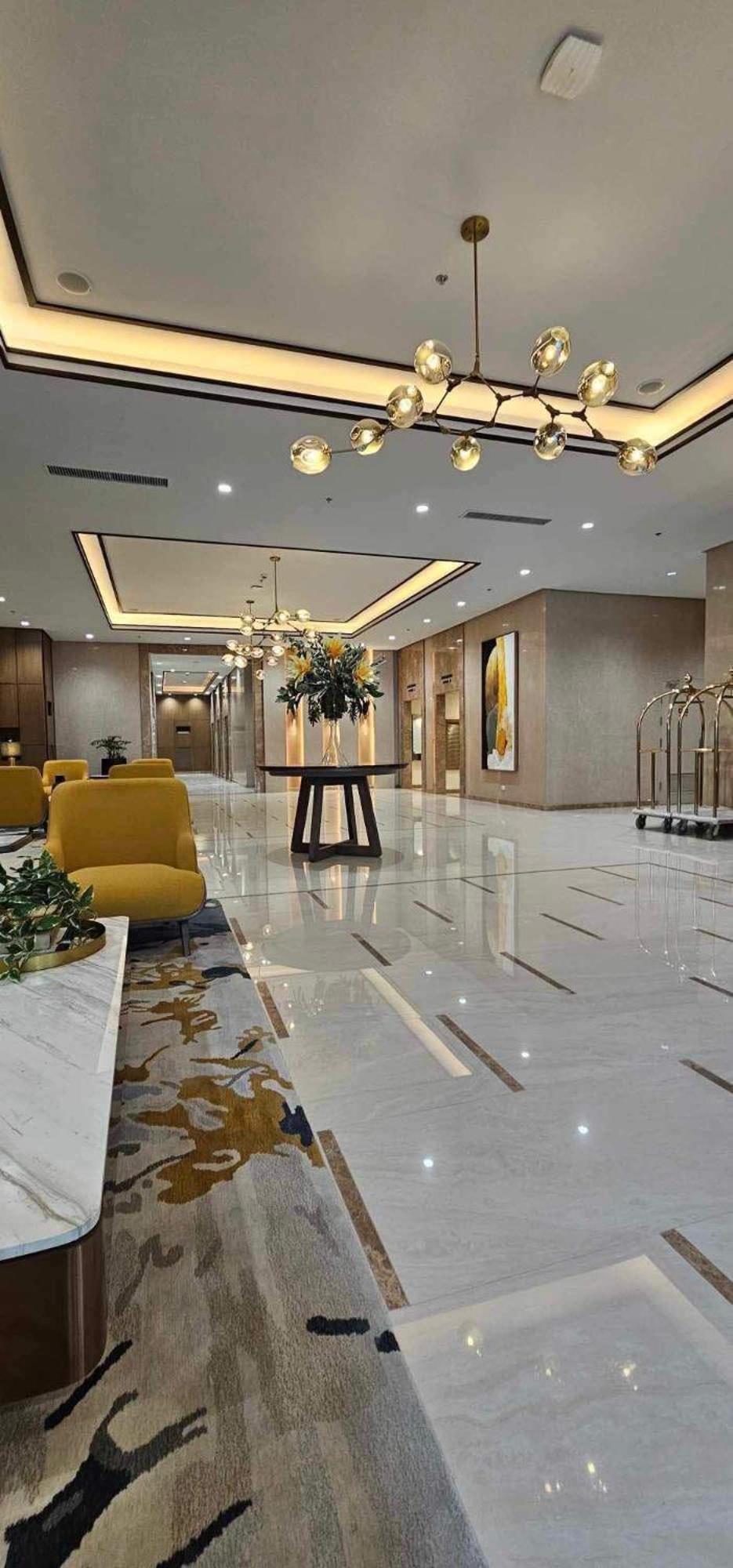 At Park Mckinley West Apartment