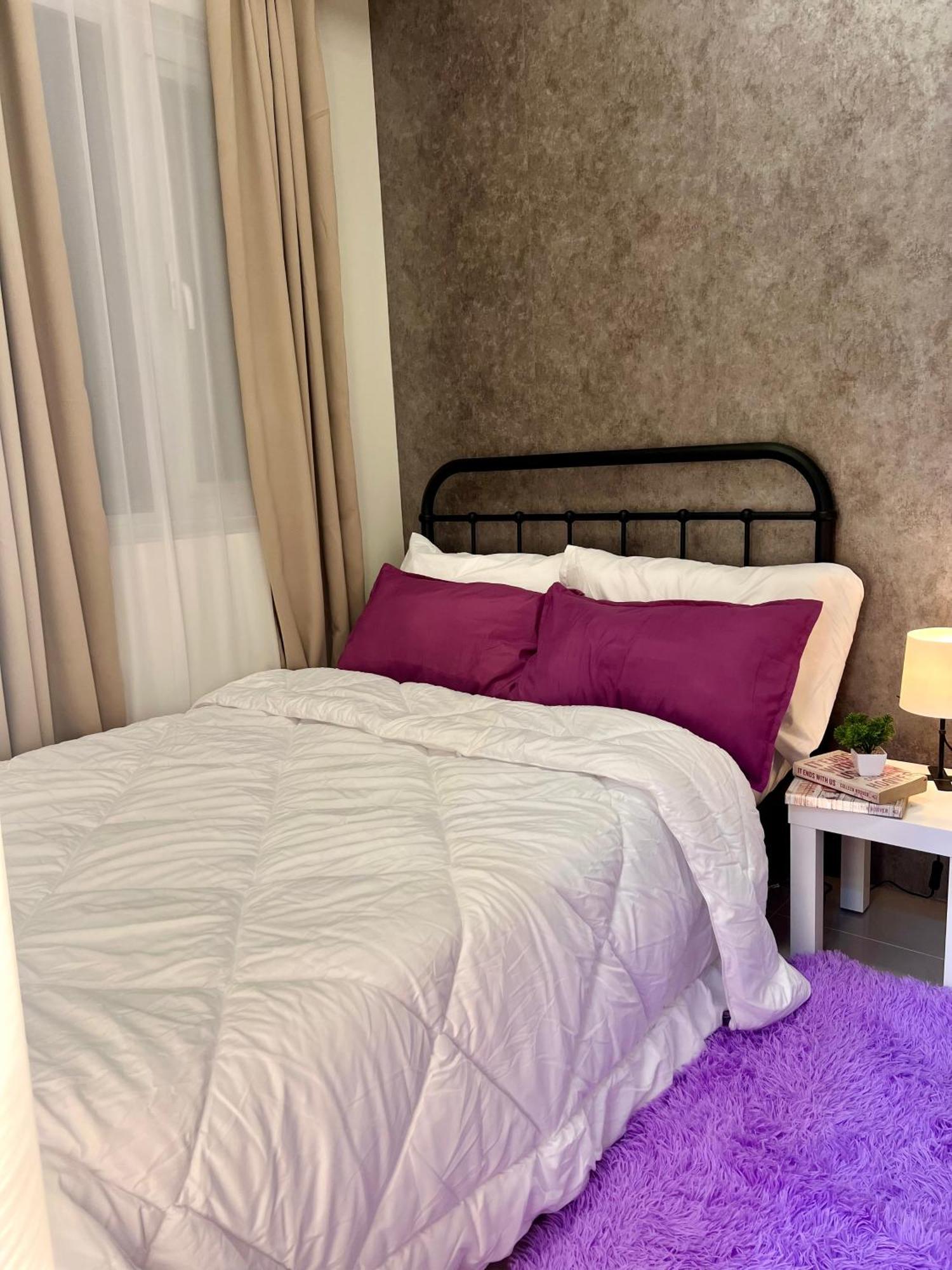 Friends Tv Staycation Apartment *