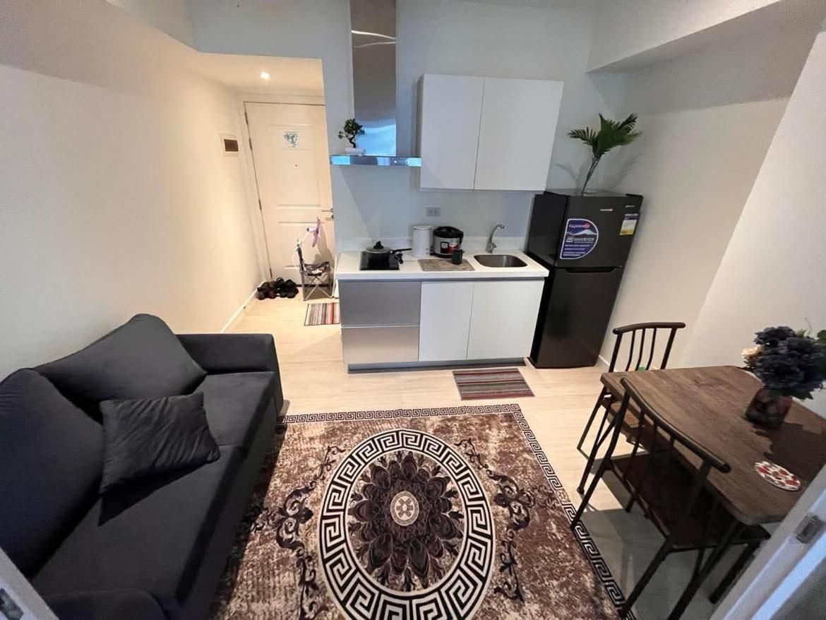 Apartment Staycation In Azure Paranaque *