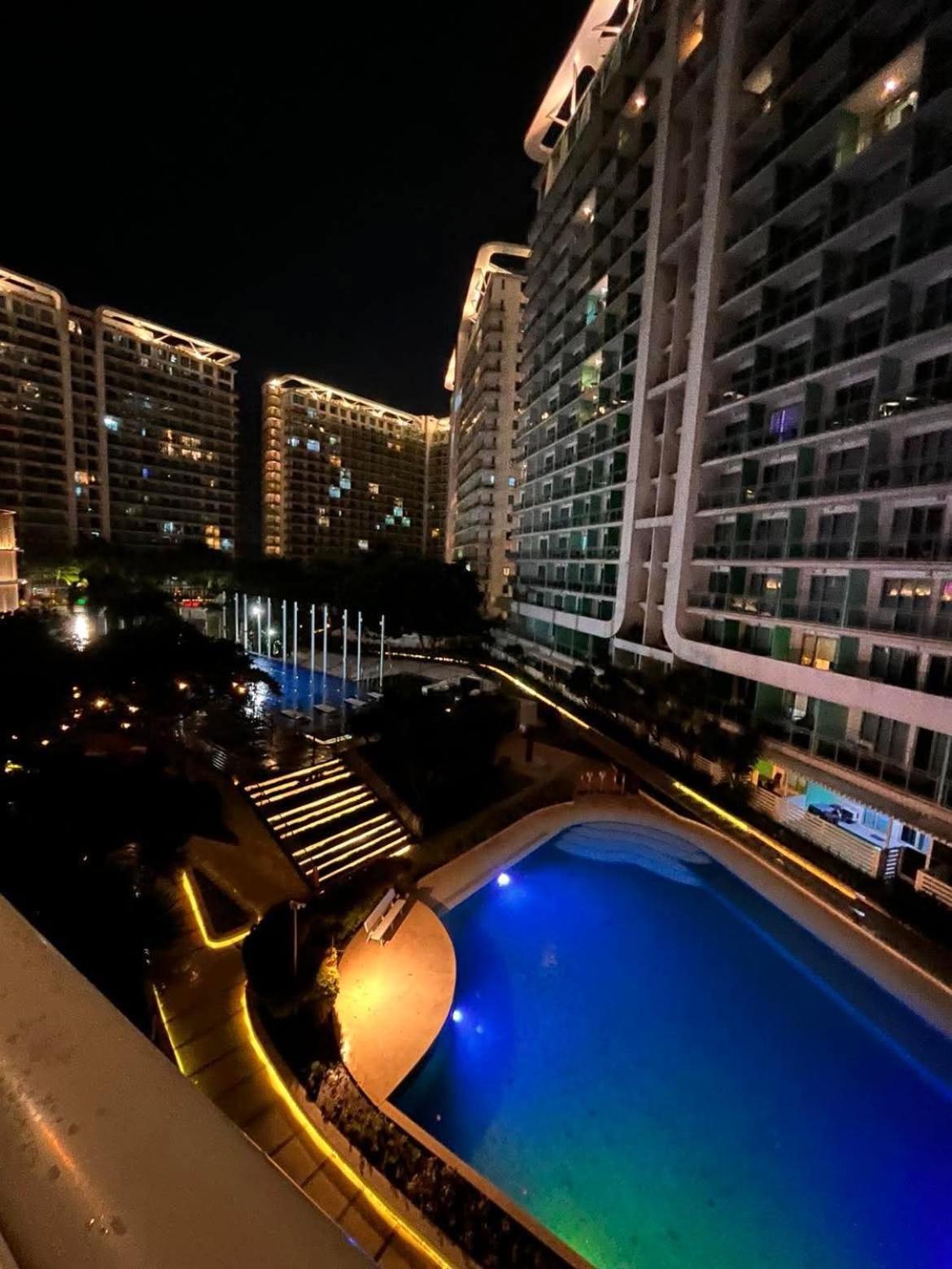 Staycation In Azure Paranaque Apartment