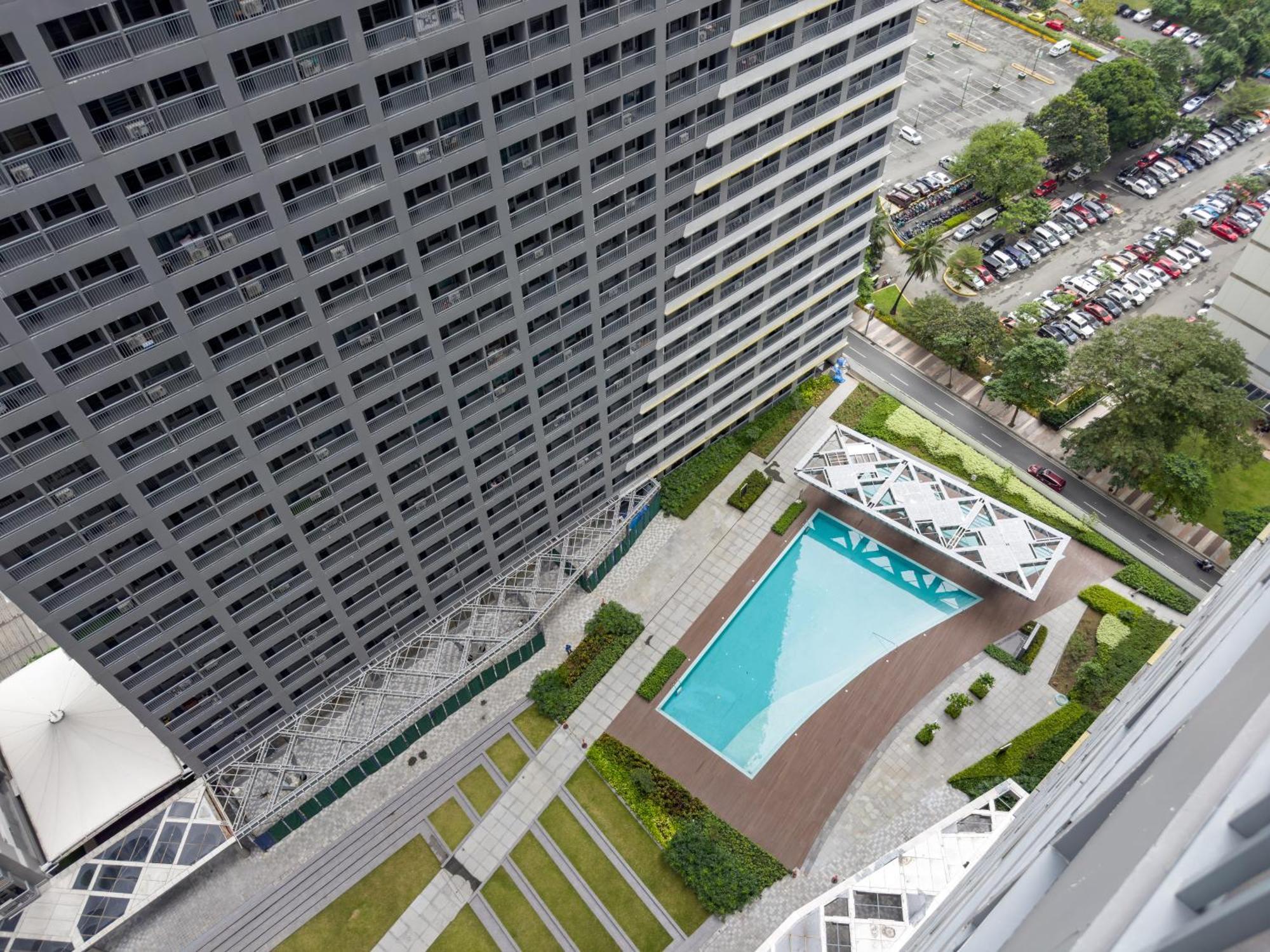 Apartment Gemstonebr In Smdc Fame Residences Manila
