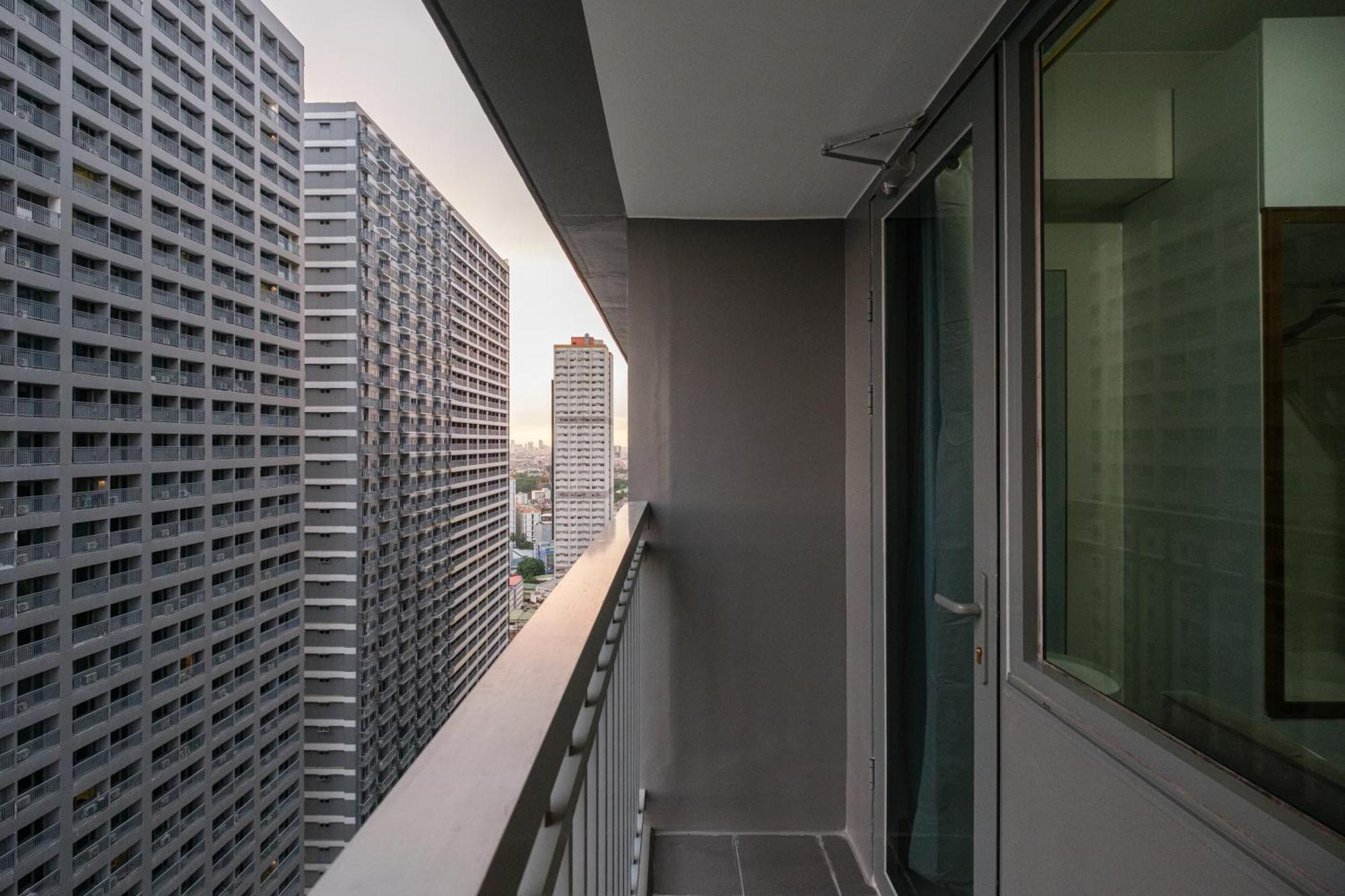 Luxe 1br With Wifi, Karaoke And Balcony Near Sm Megamall *