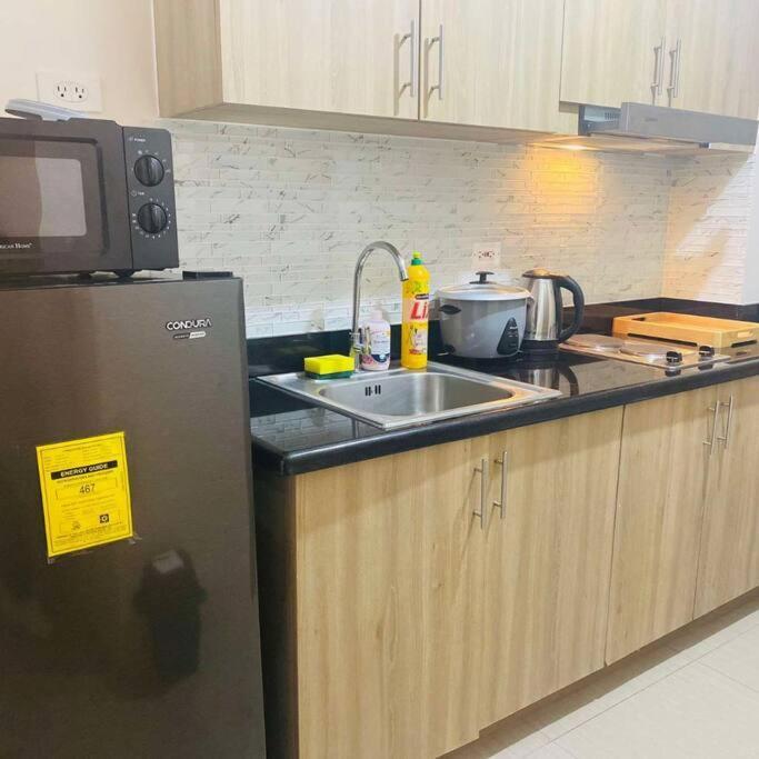 Luxe Shore2 Residences Apartment Manila