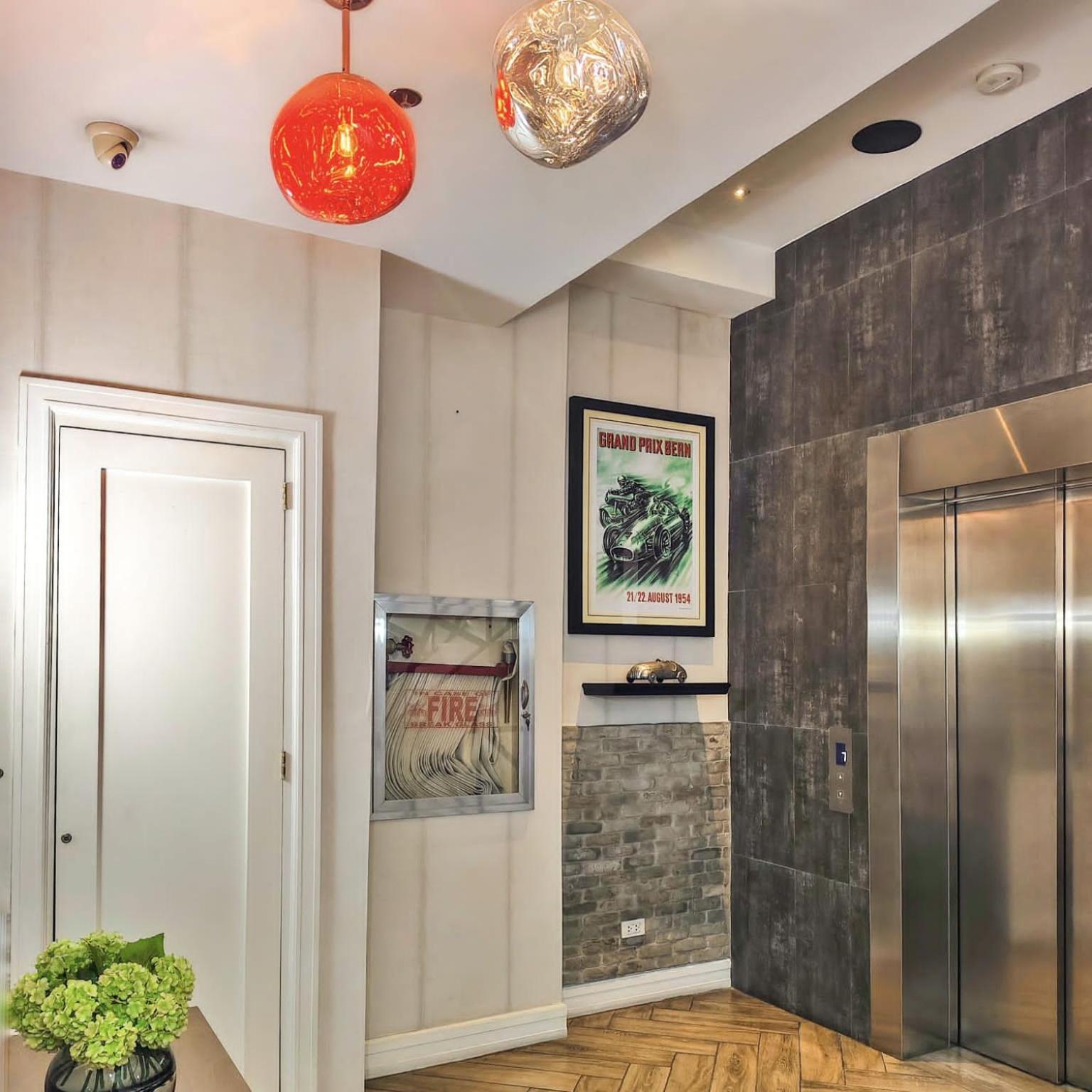 Voss Apartment *