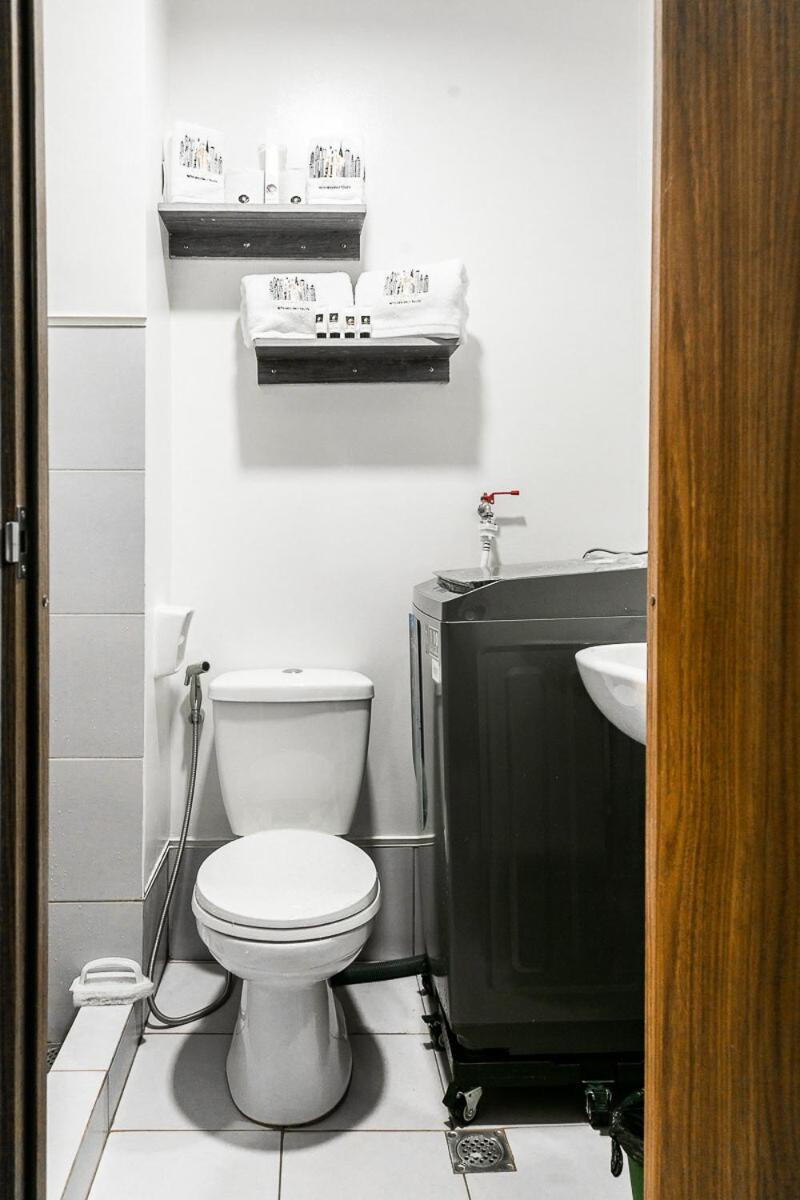 Comfortable 2-bedroom In Paranaque