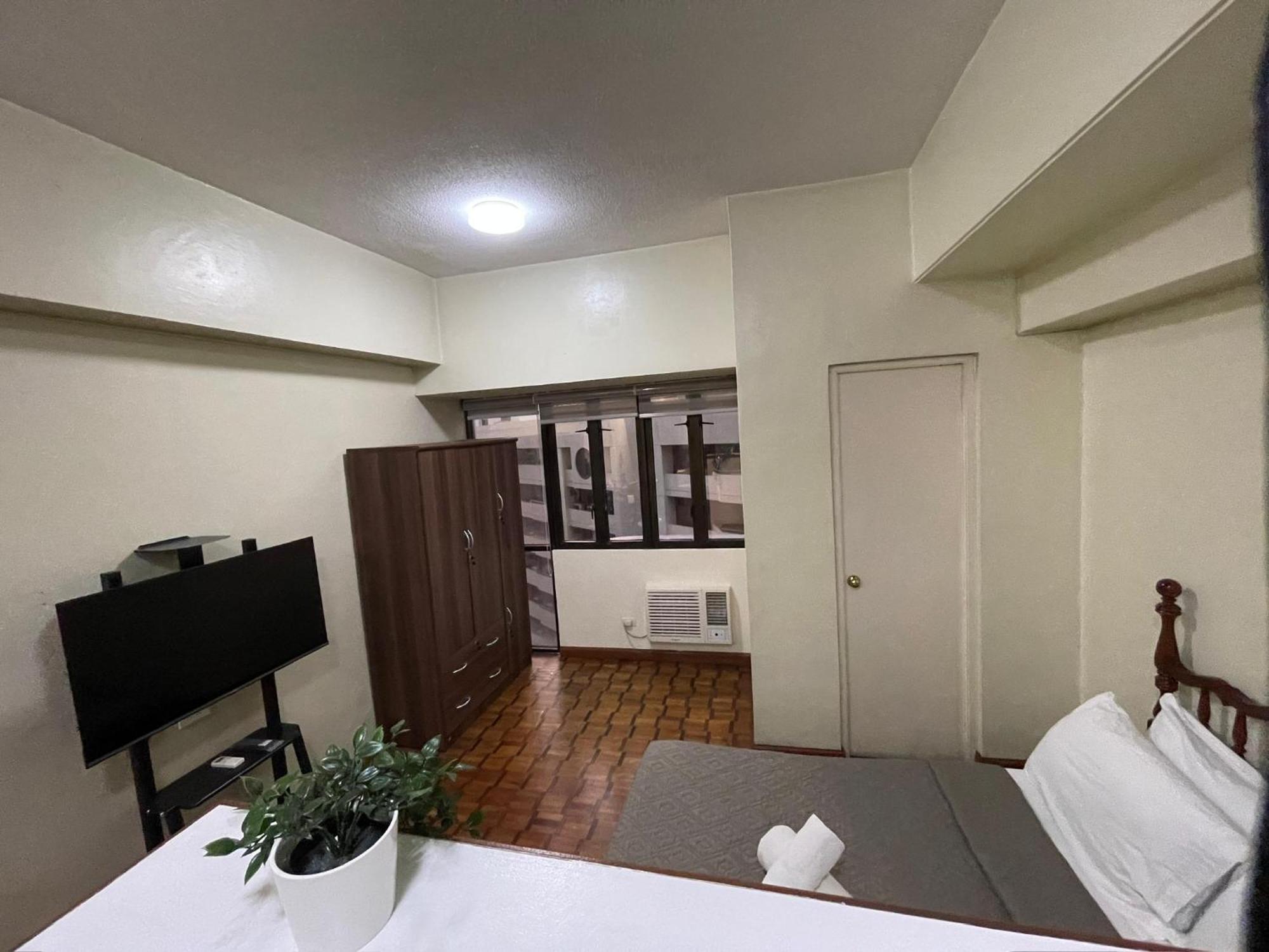 Executive By Greenbelt + Netflix & Wifi Manila