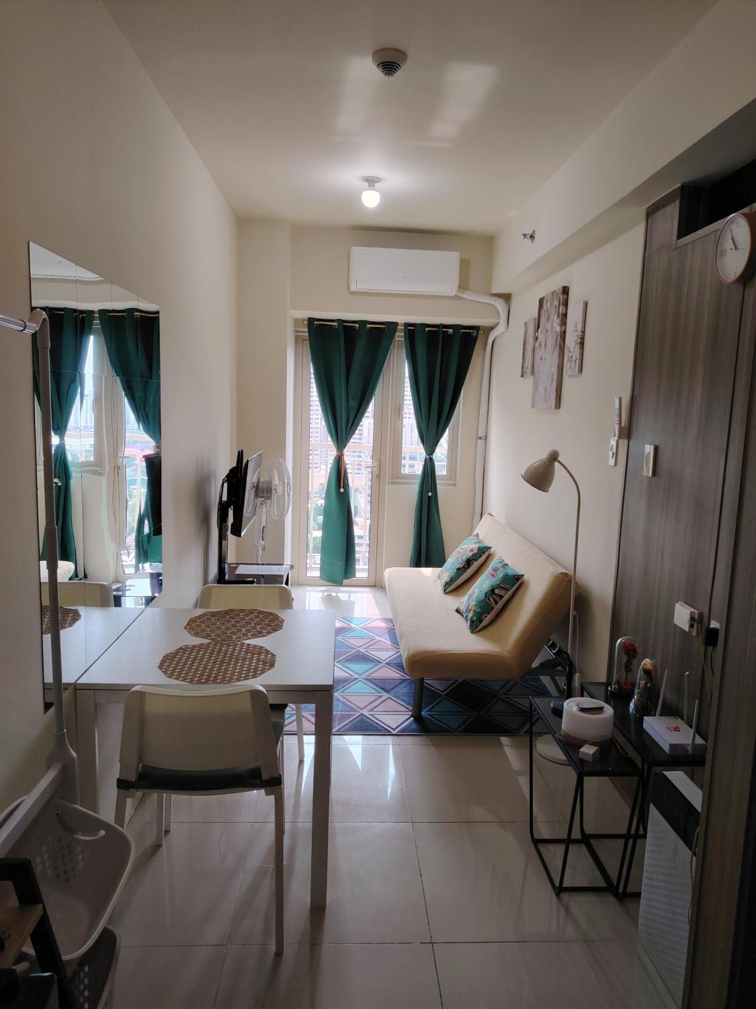 Smdc Coast Residences - Entire 1br With Stunning View From 24th Floor Apartment *