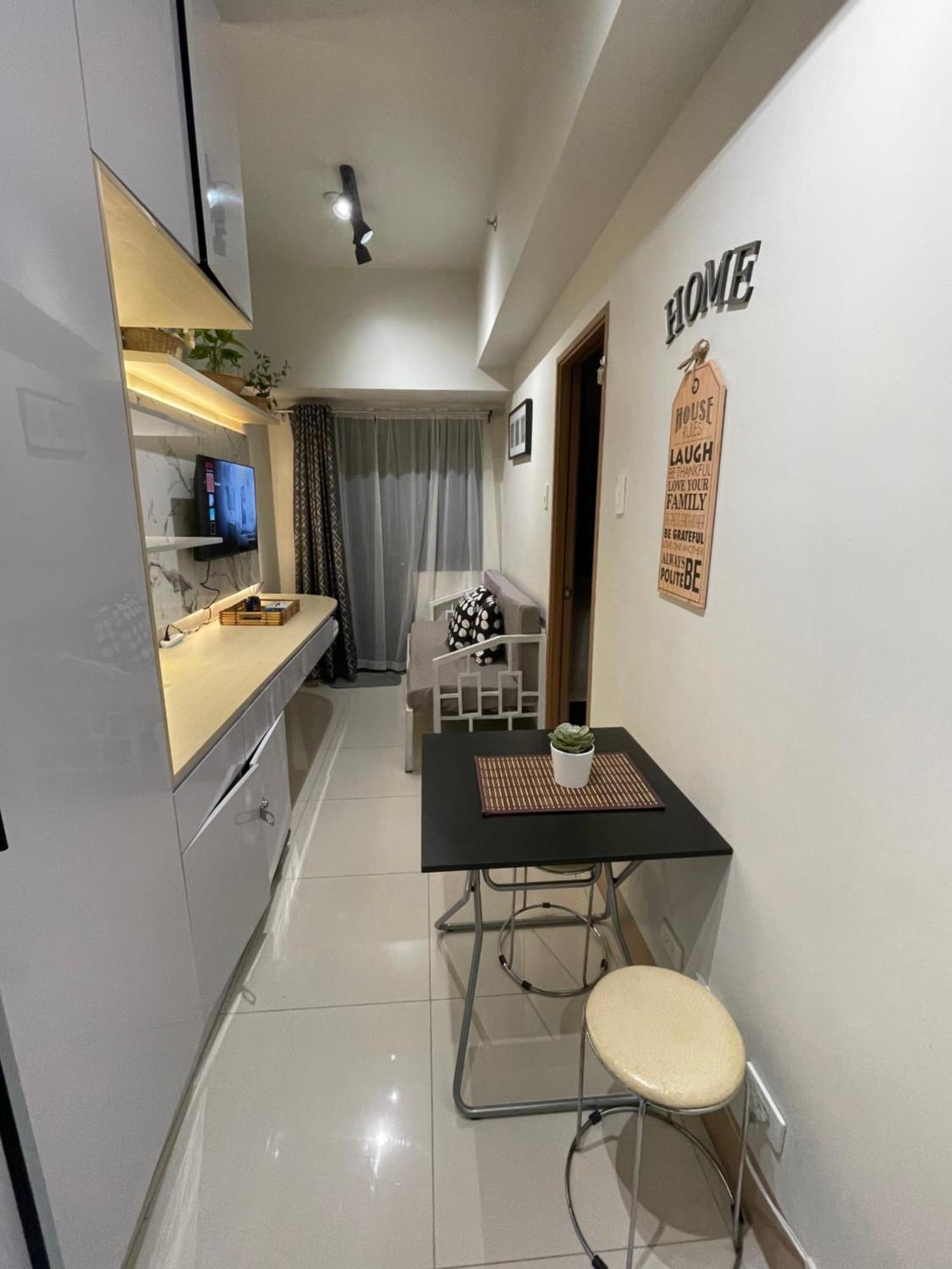 Staycation Near Moa Manila