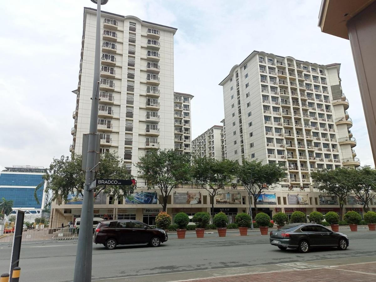 Near Moa And Naia At Solemare Parksuites Apartment *