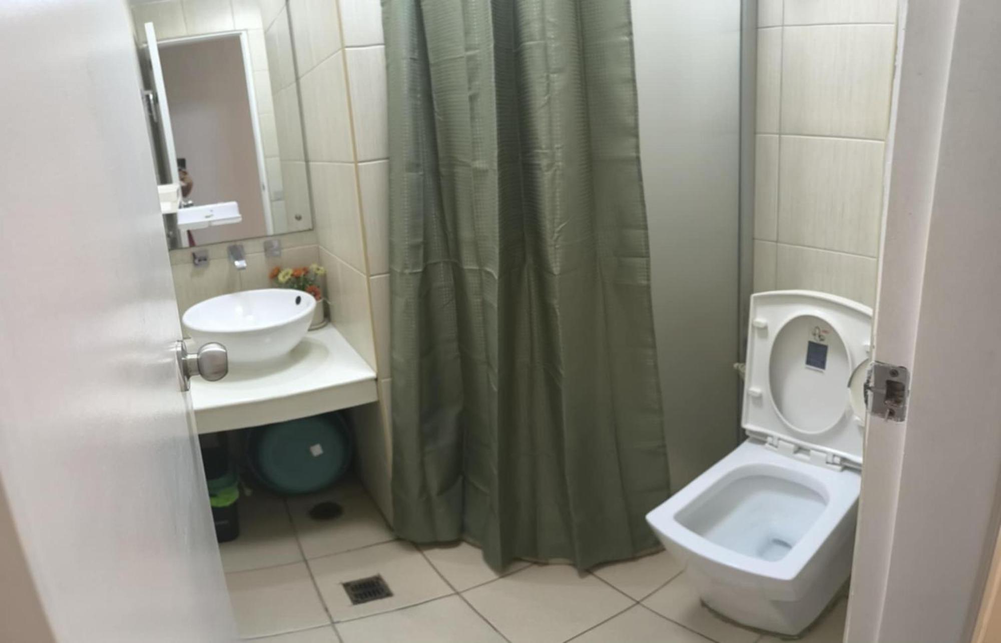 Explore Manila, Trendy 1br Unit In Prime Location Apartment *