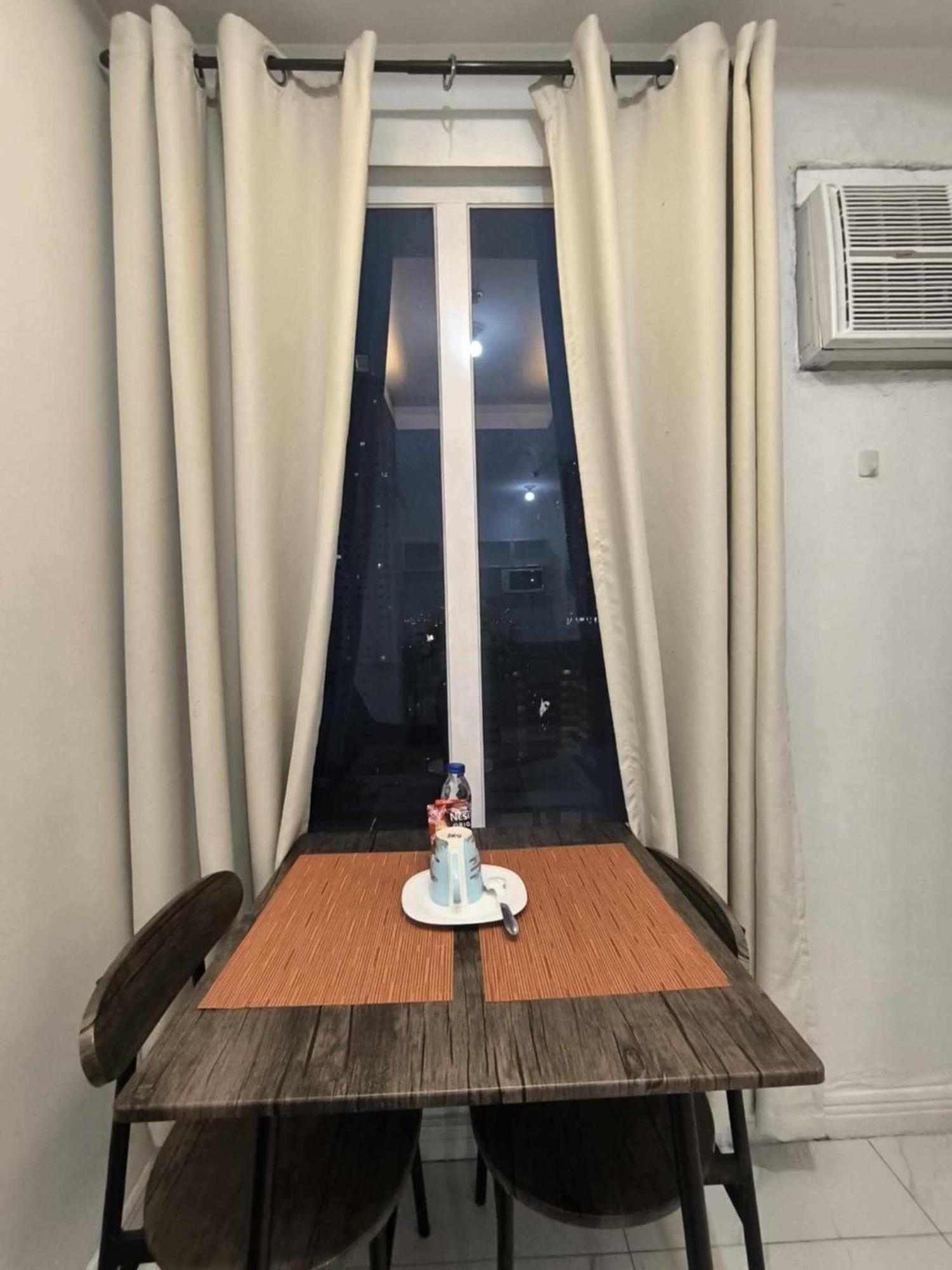 Explore Trendy 1br Unit In Birch Tower Apartment *