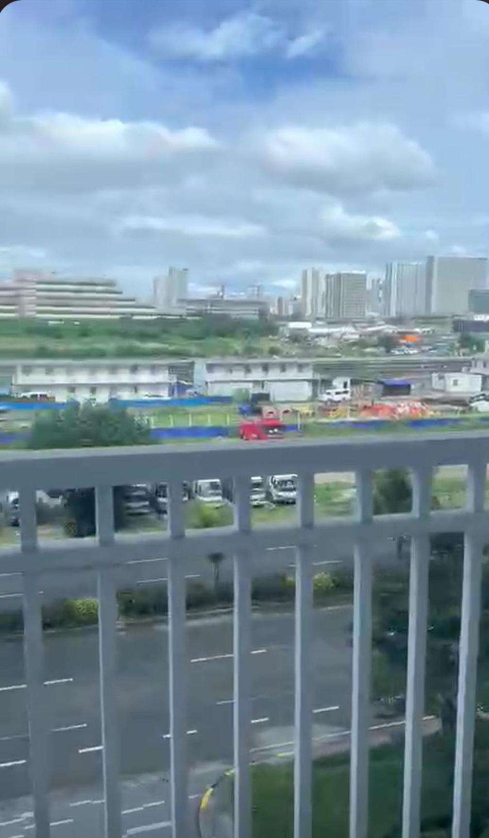 Smdc Shore Pasay Manila, Walking Distance To Mall Of And 20 Mins Drive To Airport-1 Bedroom Condo-apartmentwith Balcony *