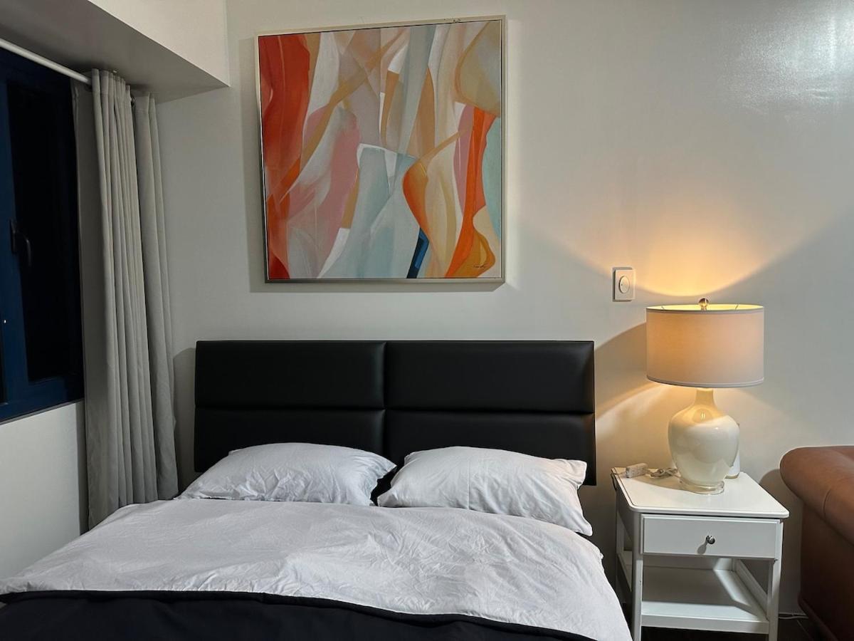 Apartment At Air Residences Condo, Ayala Ave Makati *