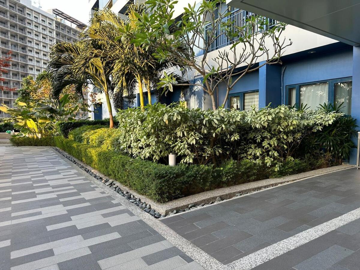 Air Residences Apartment, Ayala Avenue Makati Apartment *