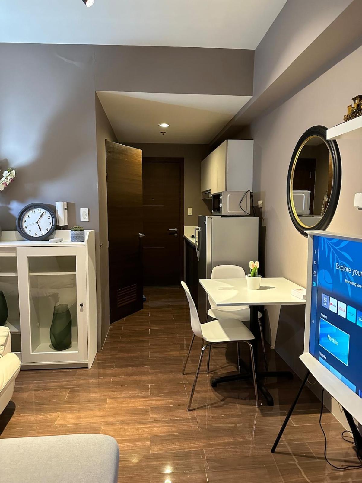 Air Residences Apartment, Ayala Avenue Makati Apartment Manila