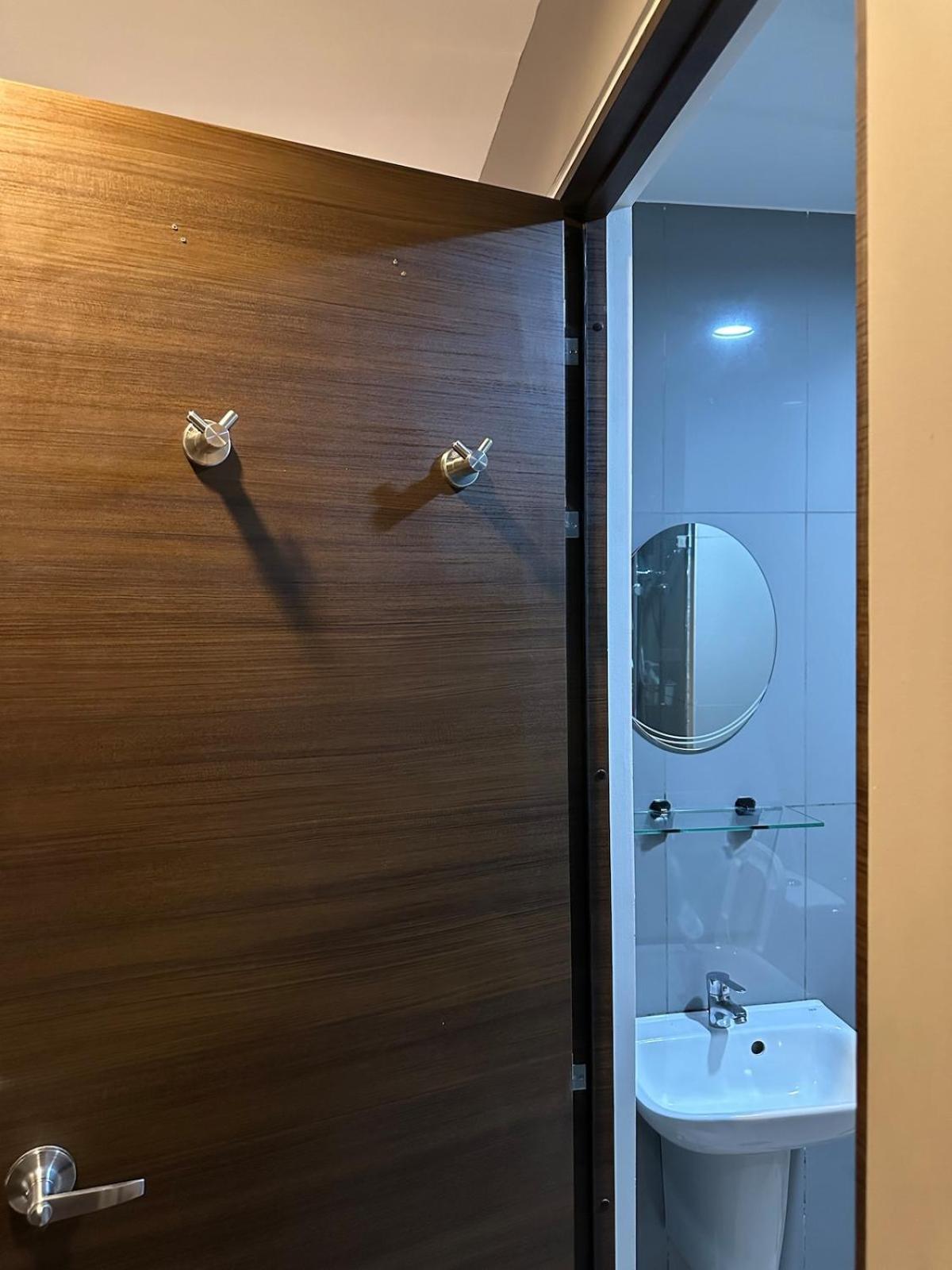 Air Residences Apartment, Ayala Avenue Makati * Manila