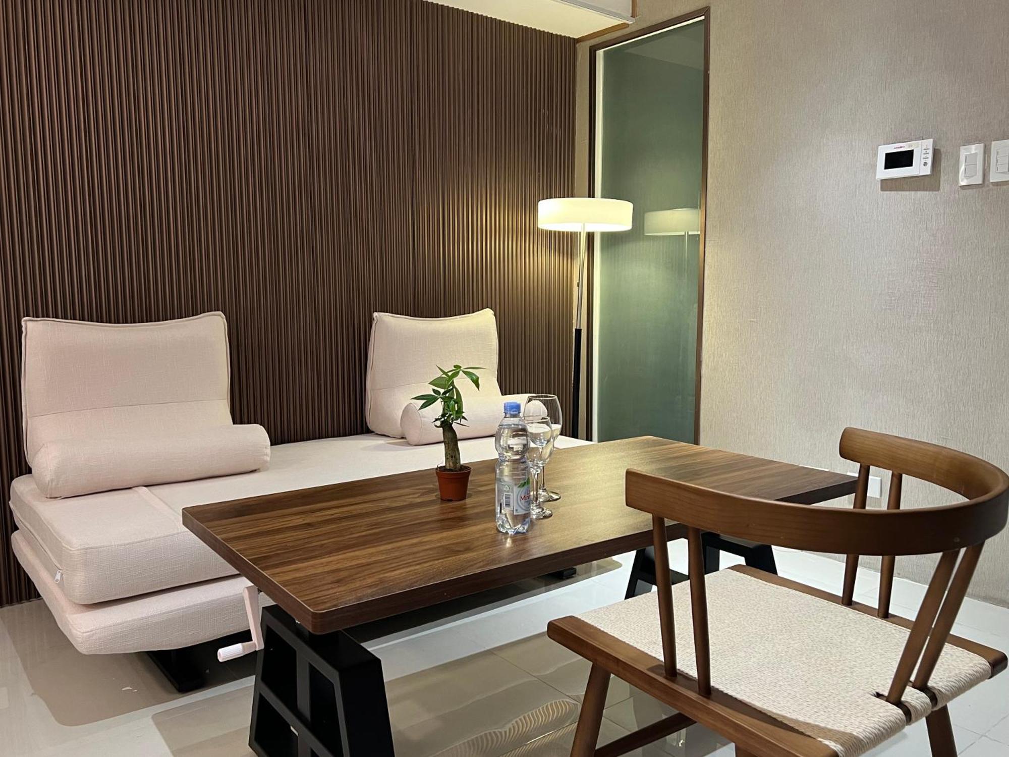 Luxurious European Style Penthouse Modern Ment Cross Of Dreams Okada Solaire Moa Airport Apartment Manila