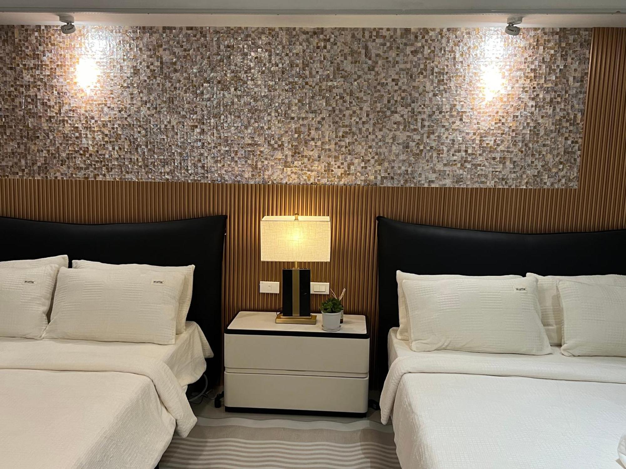 Luxurious European Style Penthouse Modern Ment Cross Of Dreams Okada Solaire Moa Airport Apartment