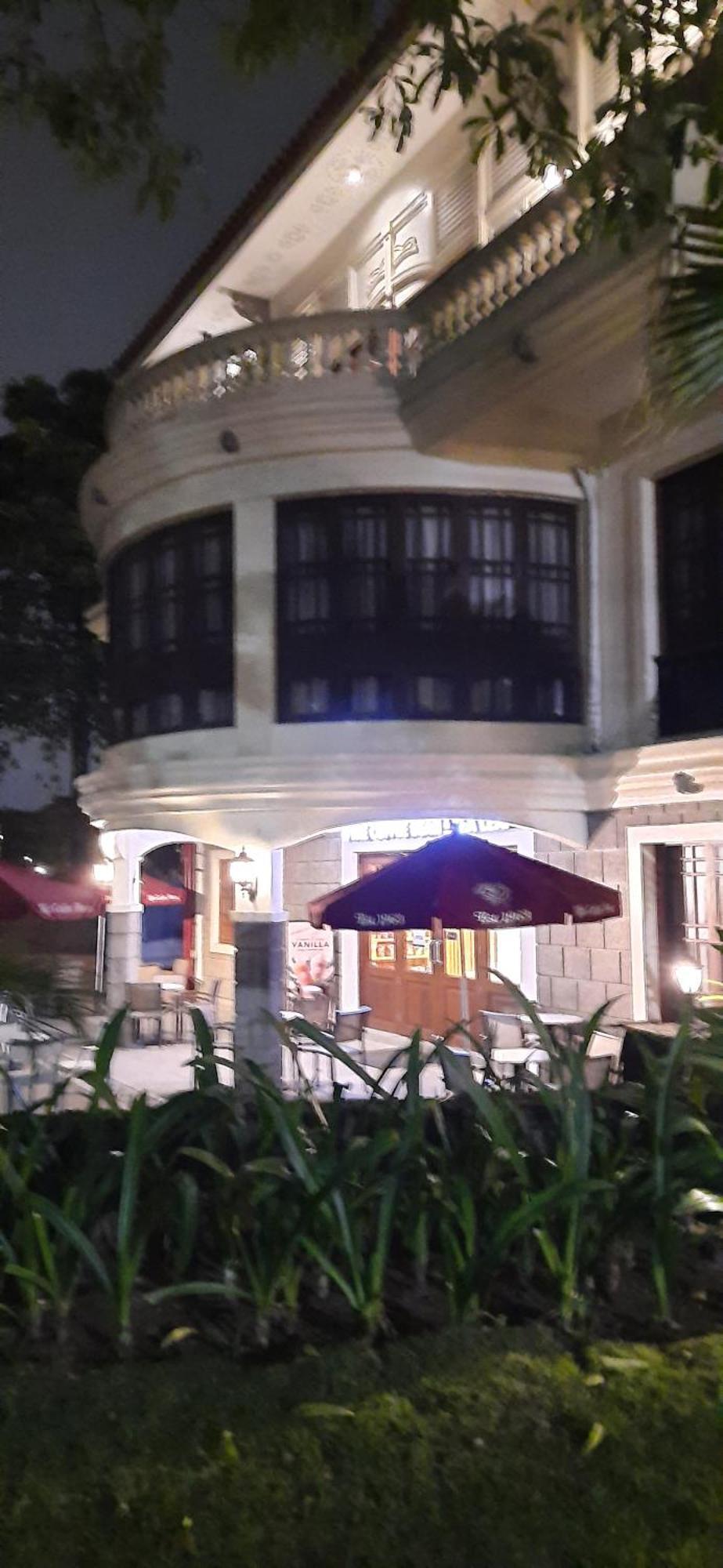 Life In Refinement At Ivory Wood Apartment Manila