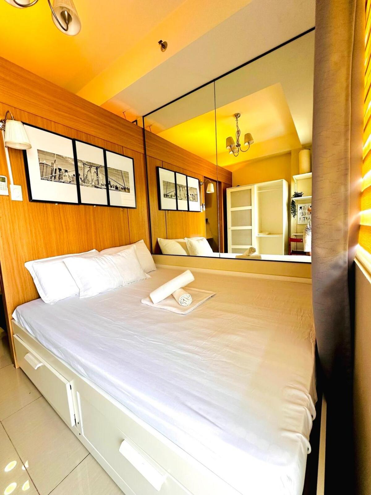 1544a Near Moa And Airport Poolview Balcony Apartment *